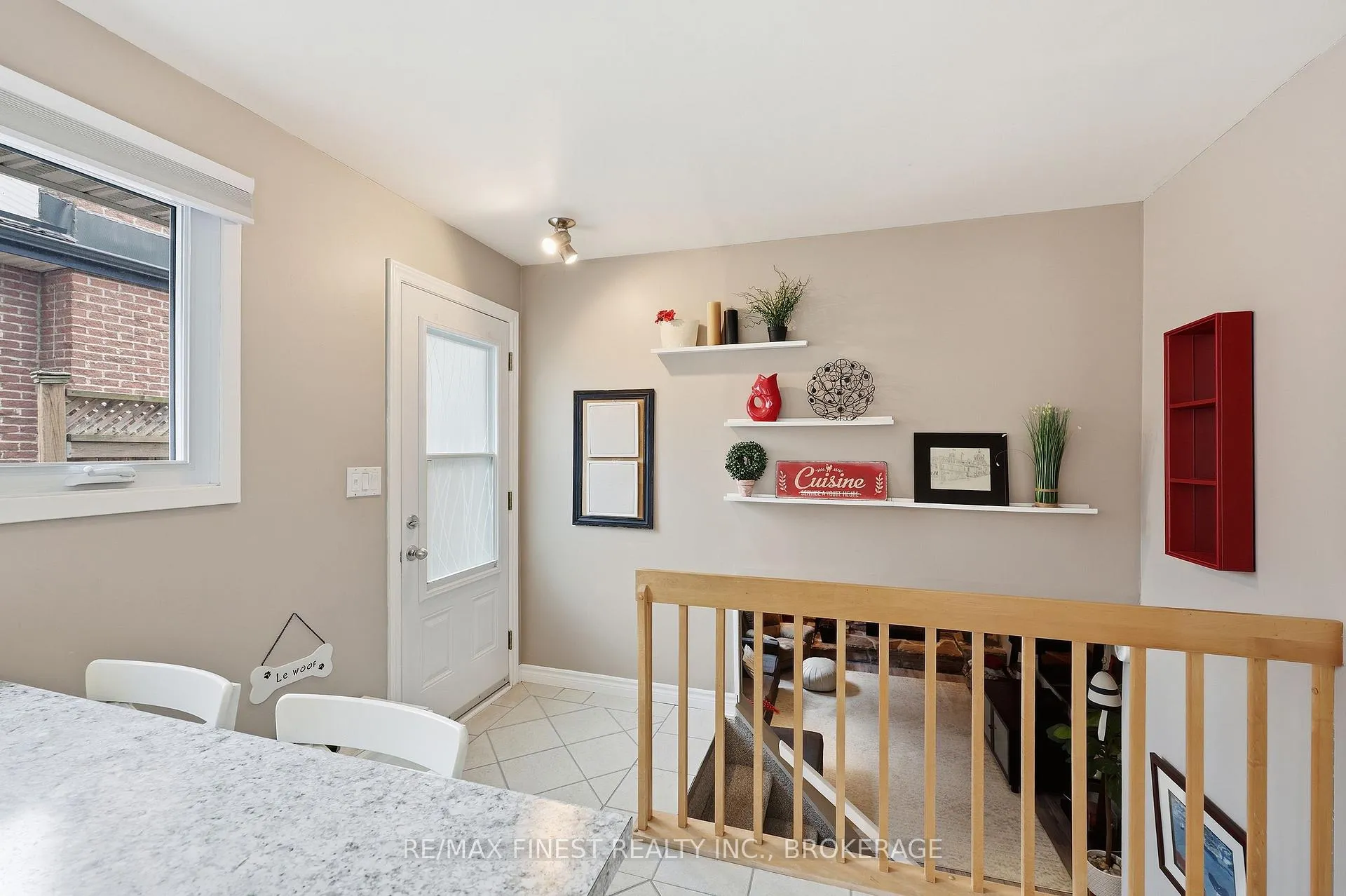 Photo 19 of 902 Pembridge Crescent, Kingston, South of Taylor-Kidd Blvd — HOMEH