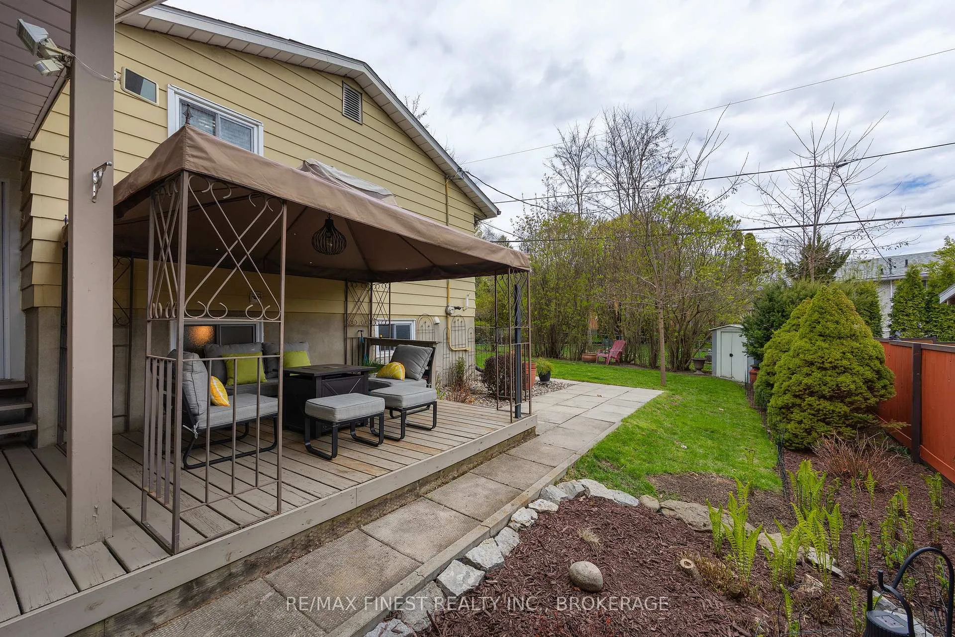 Photo 41 of 902 Pembridge Crescent, Kingston, South of Taylor-Kidd Blvd — HOMEH