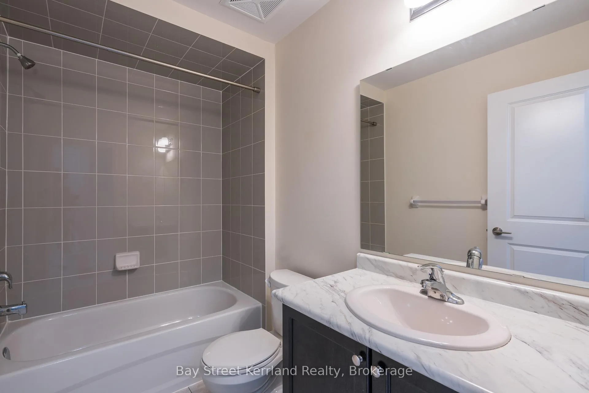 Photo 17 of Unit 203, 269 Georgian Drive, Oakville, River Oaks — HOMEH