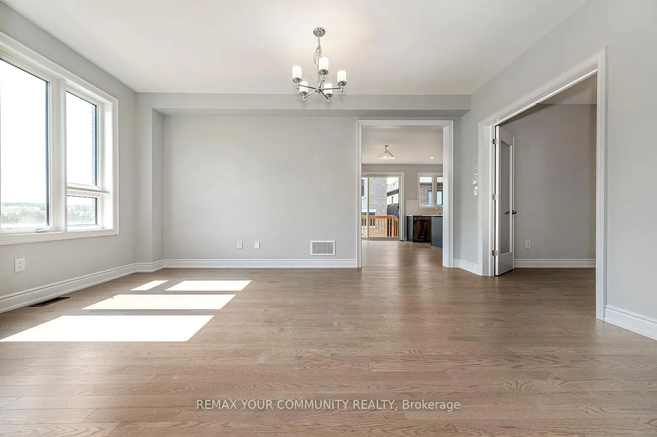 Photo 9 of 49 Periwinkle Road, Springwater, Midhurst — HOMEH