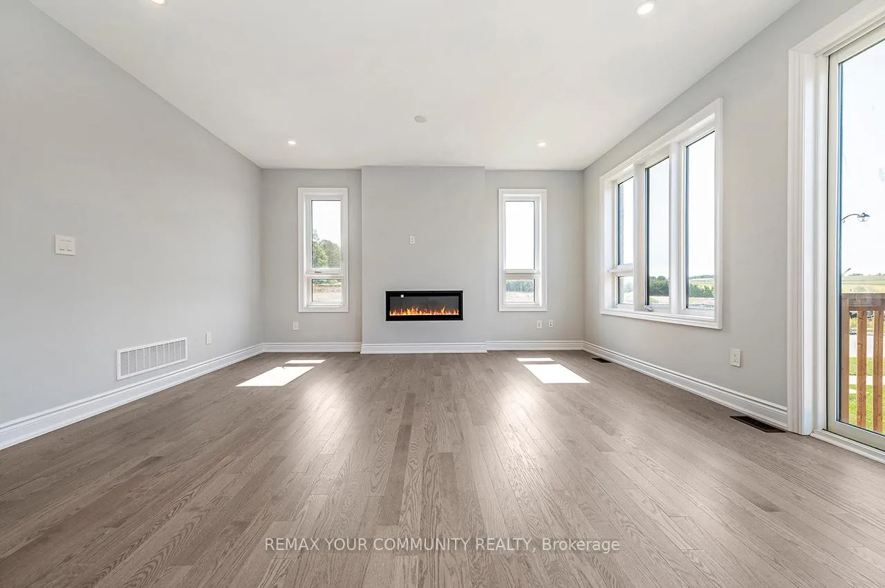 Photo 13 of 49 Periwinkle Road, Springwater, Midhurst — HOMEH