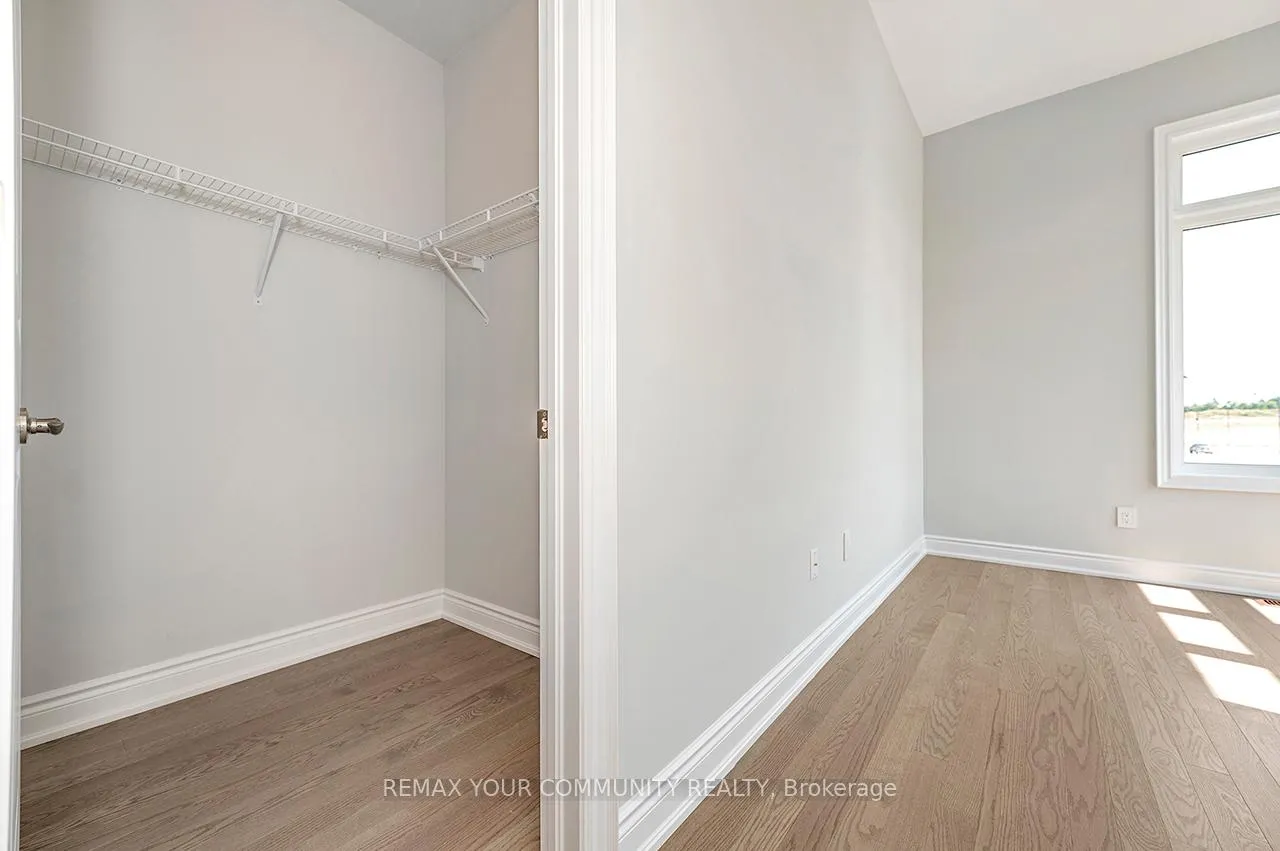 Photo 25 of 49 Periwinkle Road, Springwater, Midhurst — HOMEH