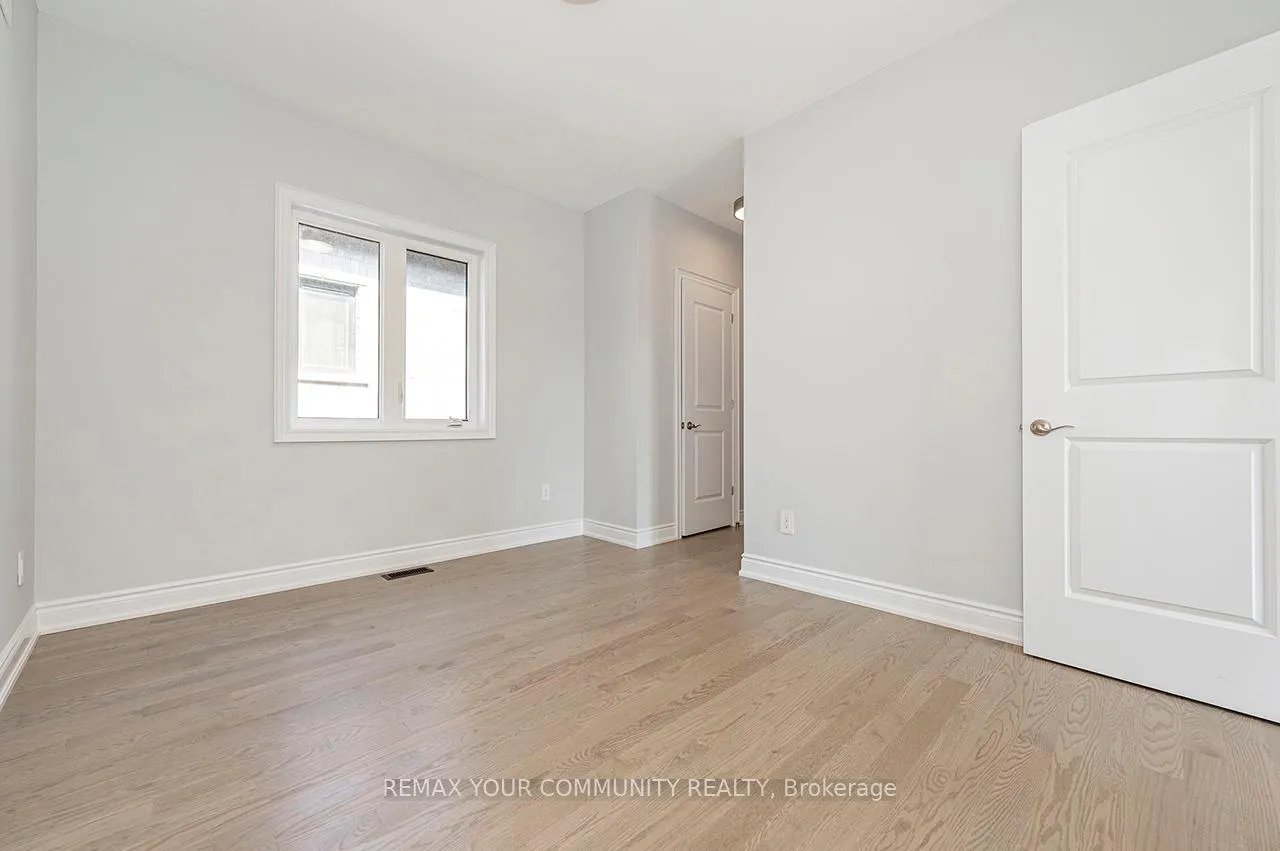 Photo 32 of 49 Periwinkle Road, Springwater, Midhurst — HOMEH