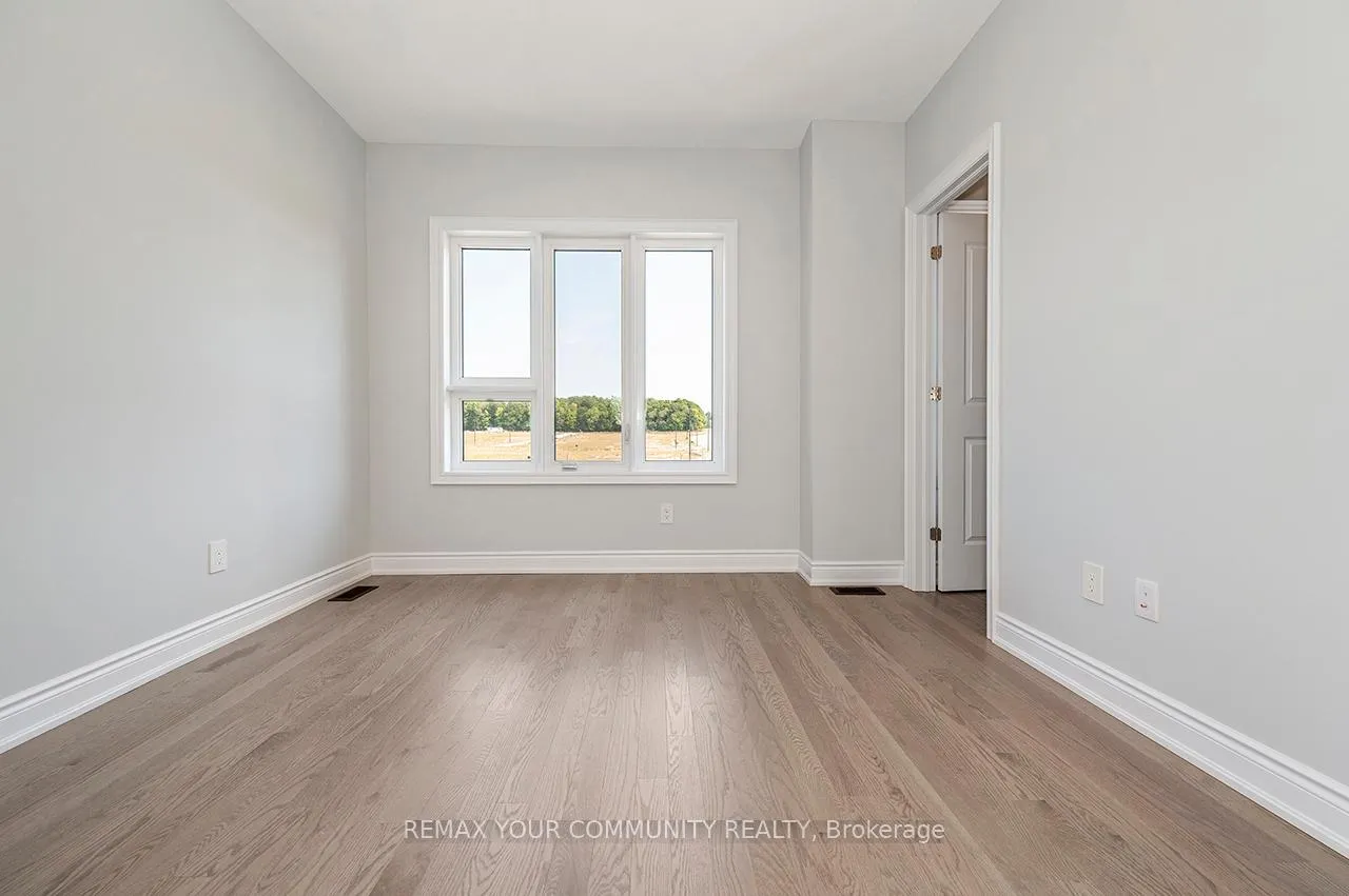 Photo 36 of 49 Periwinkle Road, Springwater, Midhurst — HOMEH