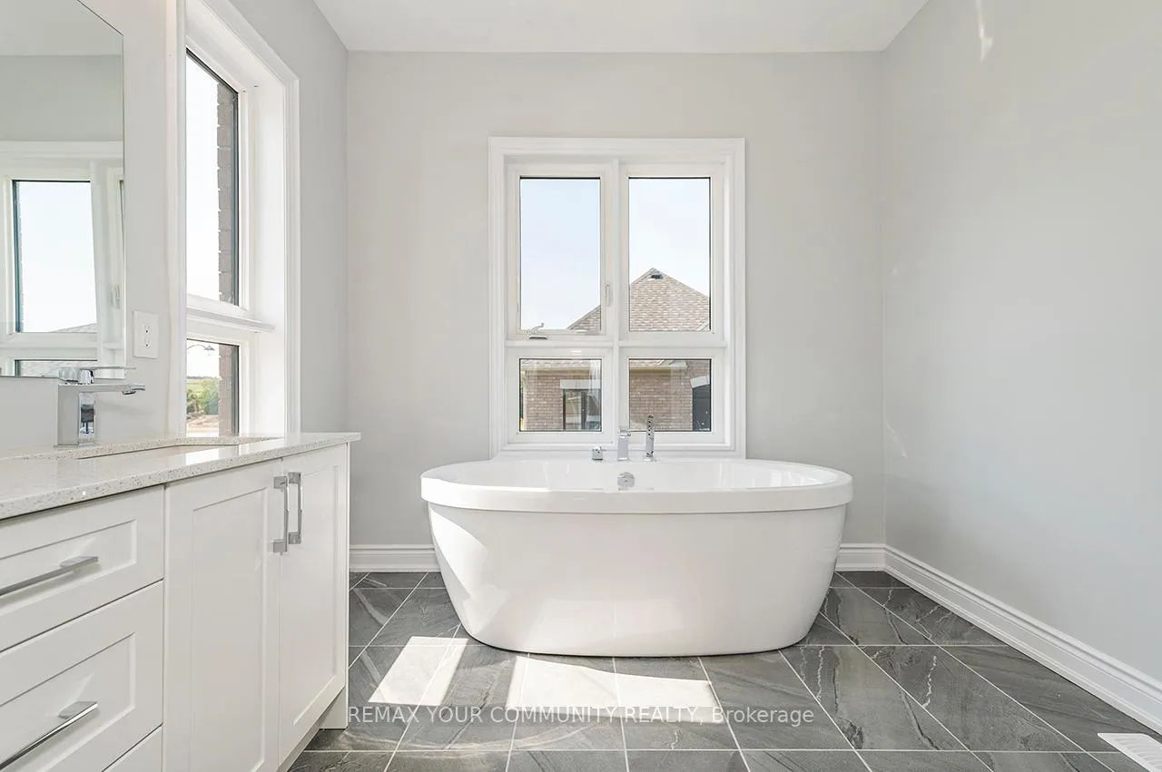 Photo 47 of 49 Periwinkle Road, Springwater, Midhurst — HOMEH