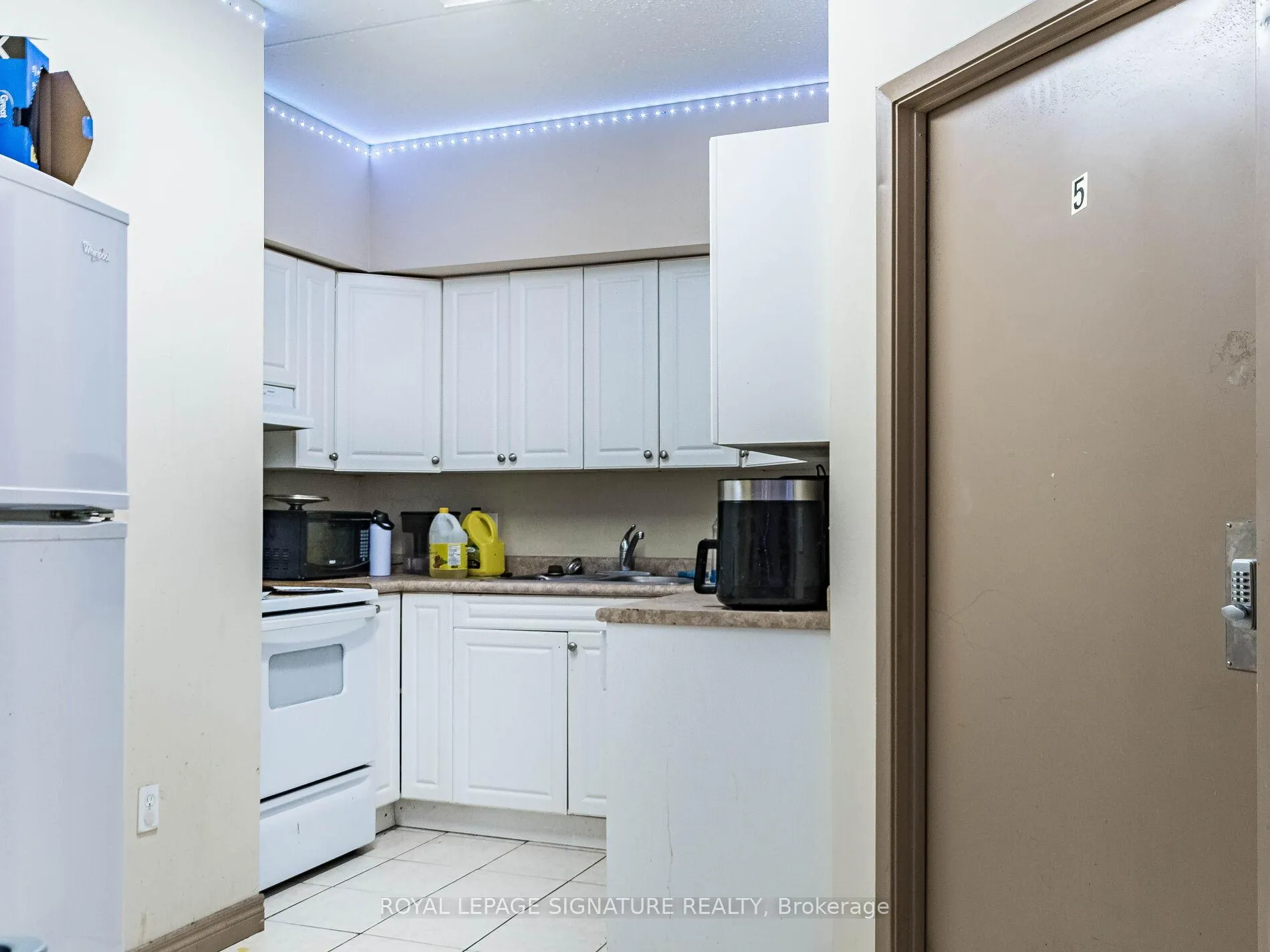 Photo 6 of Unit 203, 251 Lester Street, Waterloo, Downtown Waterloo — HOMEH