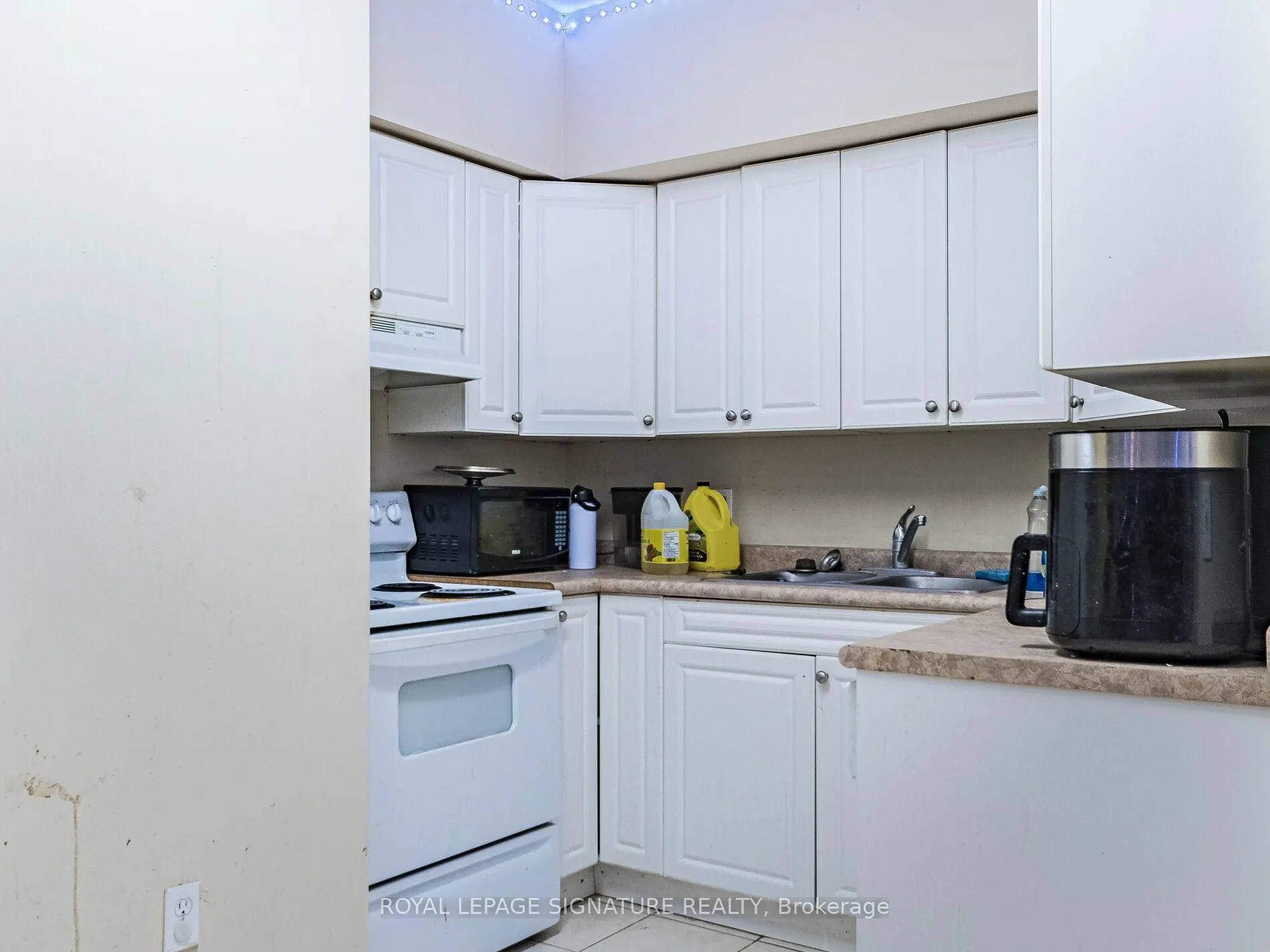 Photo 7 of Unit 203, 251 Lester Street, Waterloo, Downtown Waterloo — HOMEH