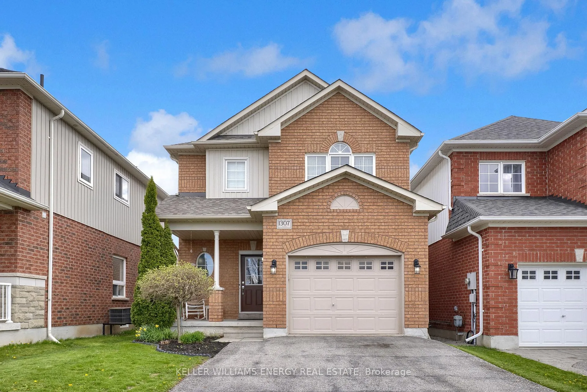 Photo 1 of 1307 MacInally Court, Oshawa, Pinecrest — HOMEH