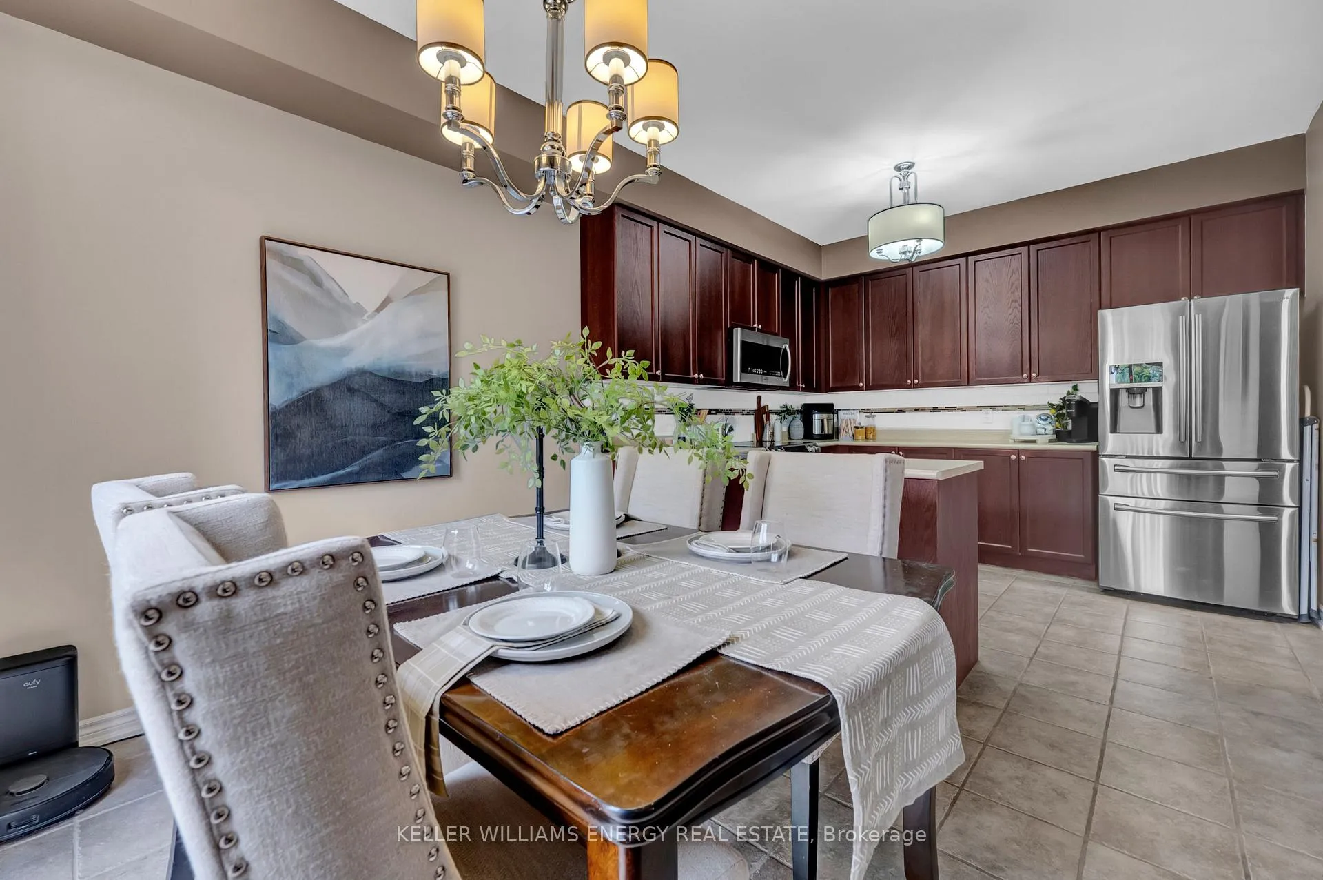 Photo 13 of 1307 MacInally Court, Oshawa, Pinecrest — HOMEH