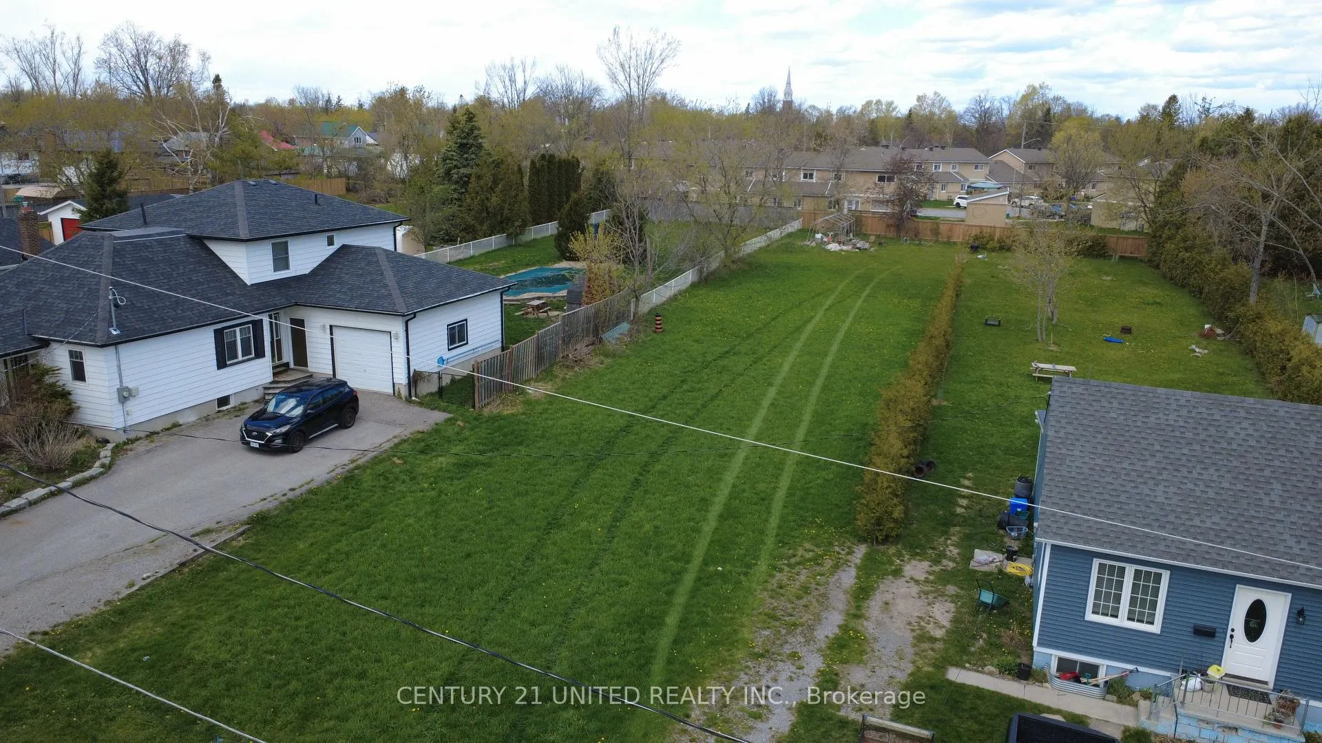 Photo 1 of George Street E, Kawartha Lakes, Lindsay — HOMEH