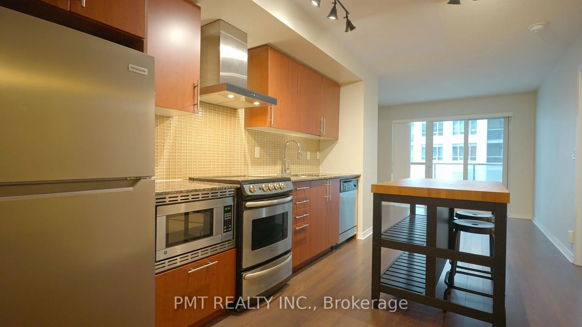 Photo 2 of Unit 721, 352 Front Street W, Toronto, Waterfront Communities — HOMEH