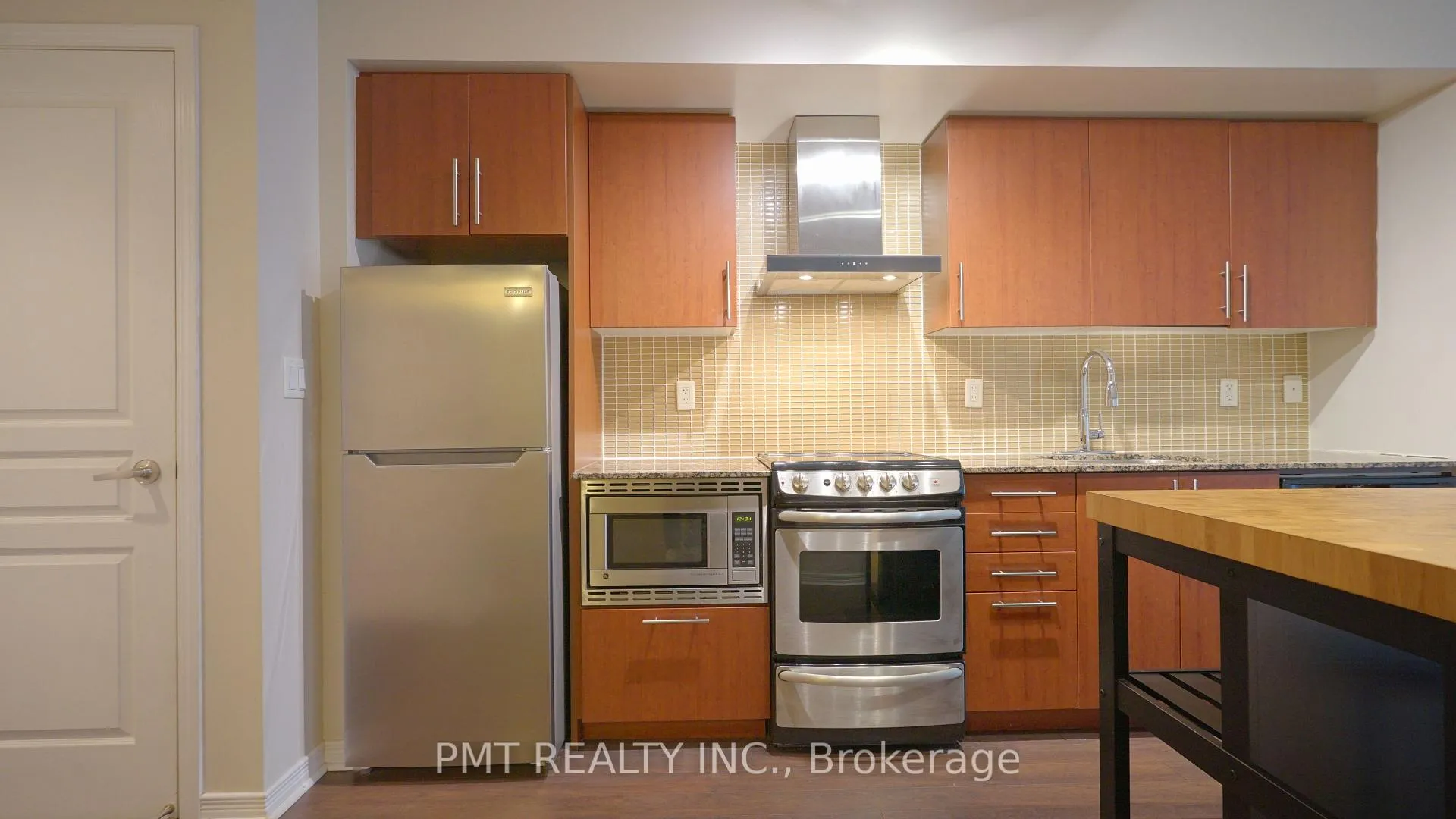 Photo 3 of Unit 721, 352 Front Street W, Toronto, Waterfront Communities — HOMEH