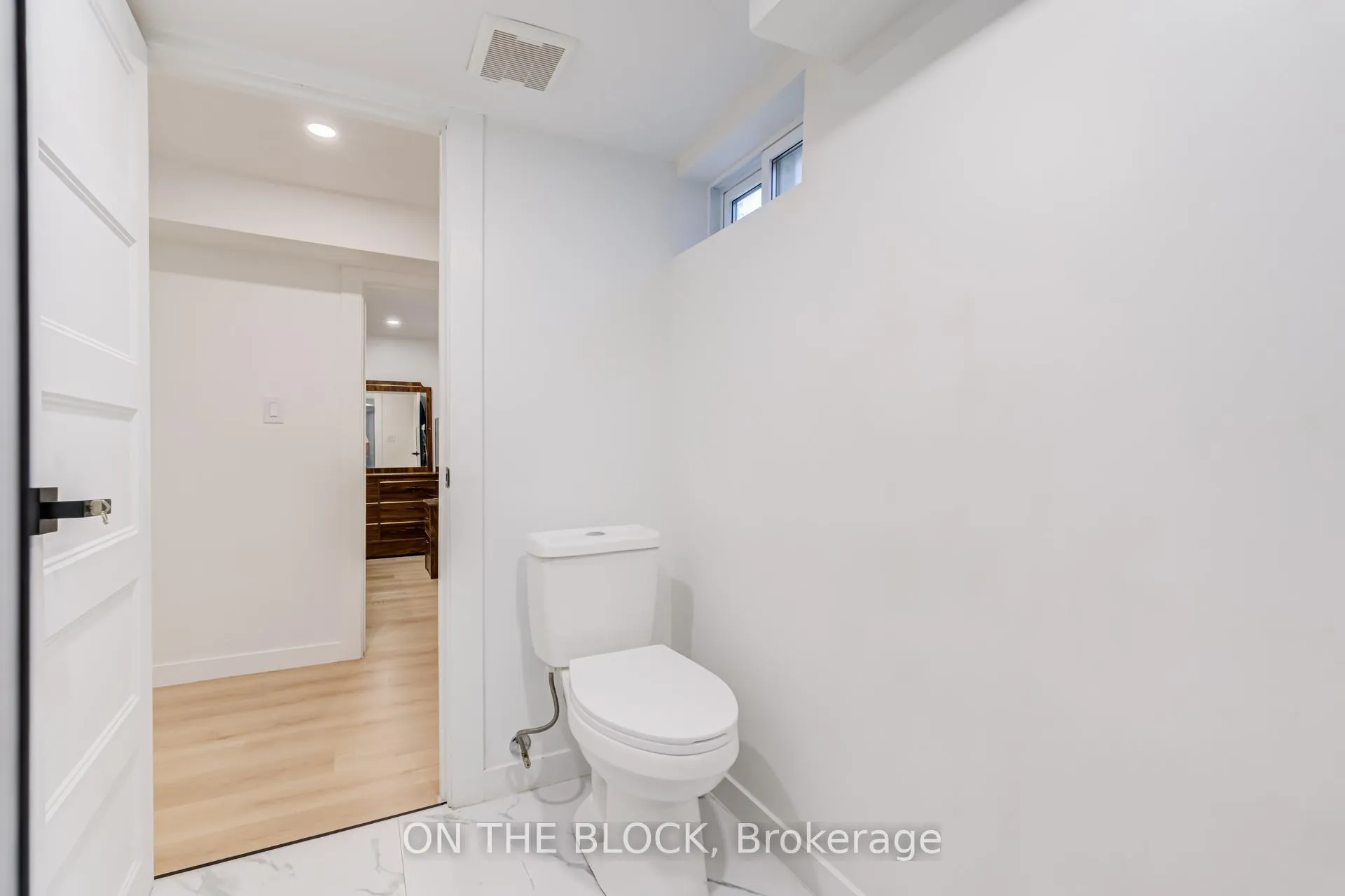 Photo 17 of Unit #Lower, 34 Henley Crescent, Etobicoke, Rexdale-Kipling — HOMEH
