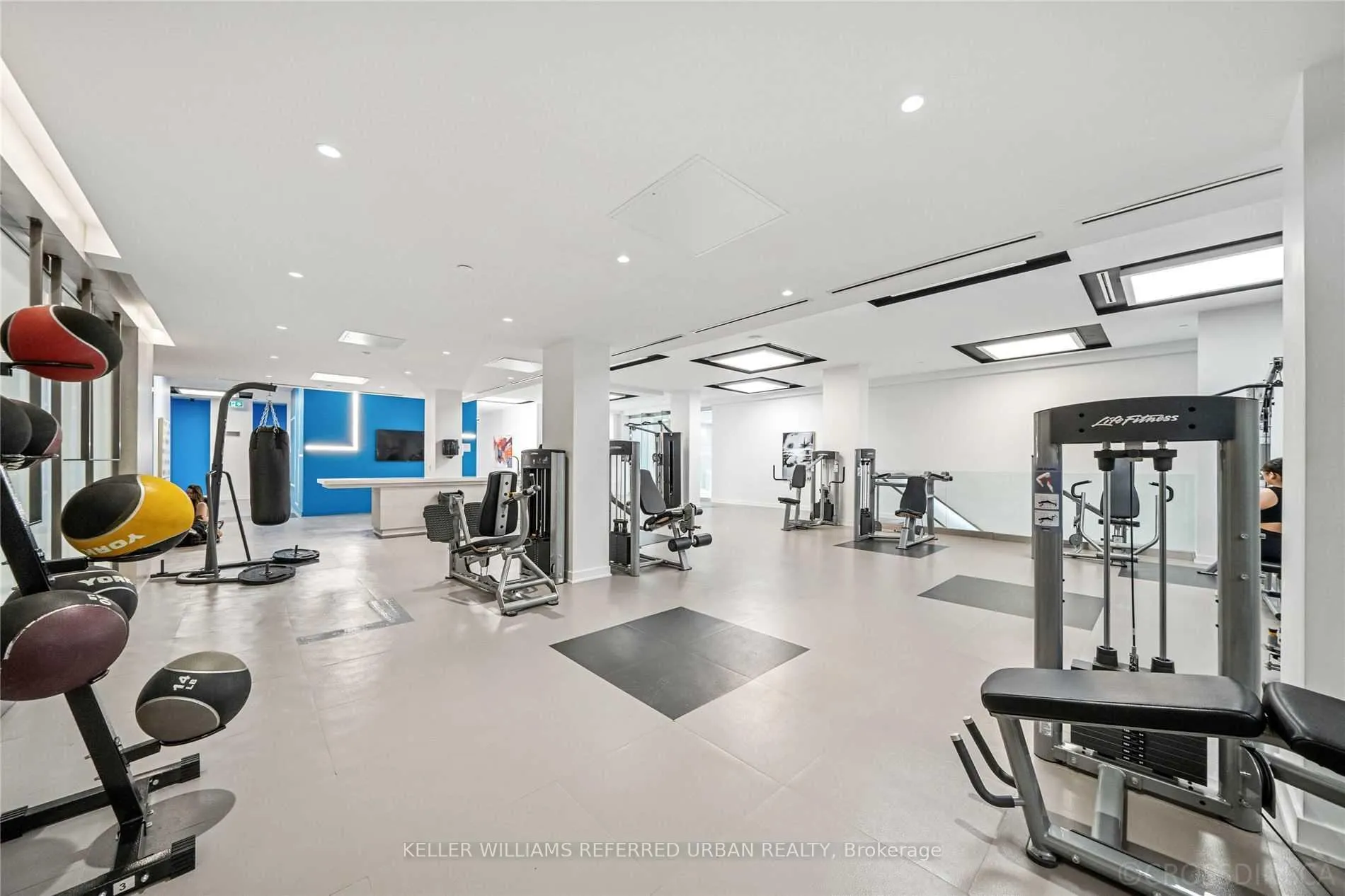 Photo 13 of Unit 1012, 195 Redpath Avenue, Toronto, Mount Pleasant West — HOMEH