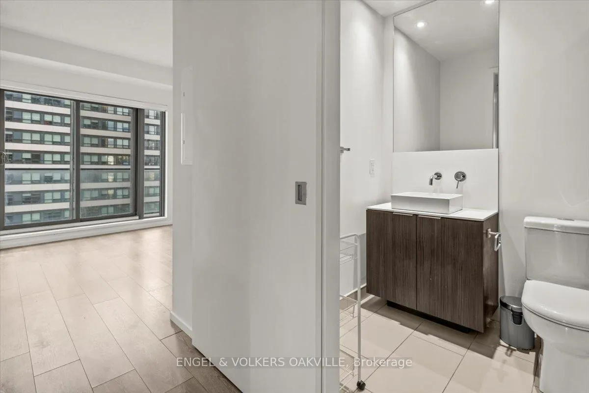 Photo 13 of Unit 2405, 159 Dundas Street E, Toronto, Church-Yonge Corridor — HOMEH