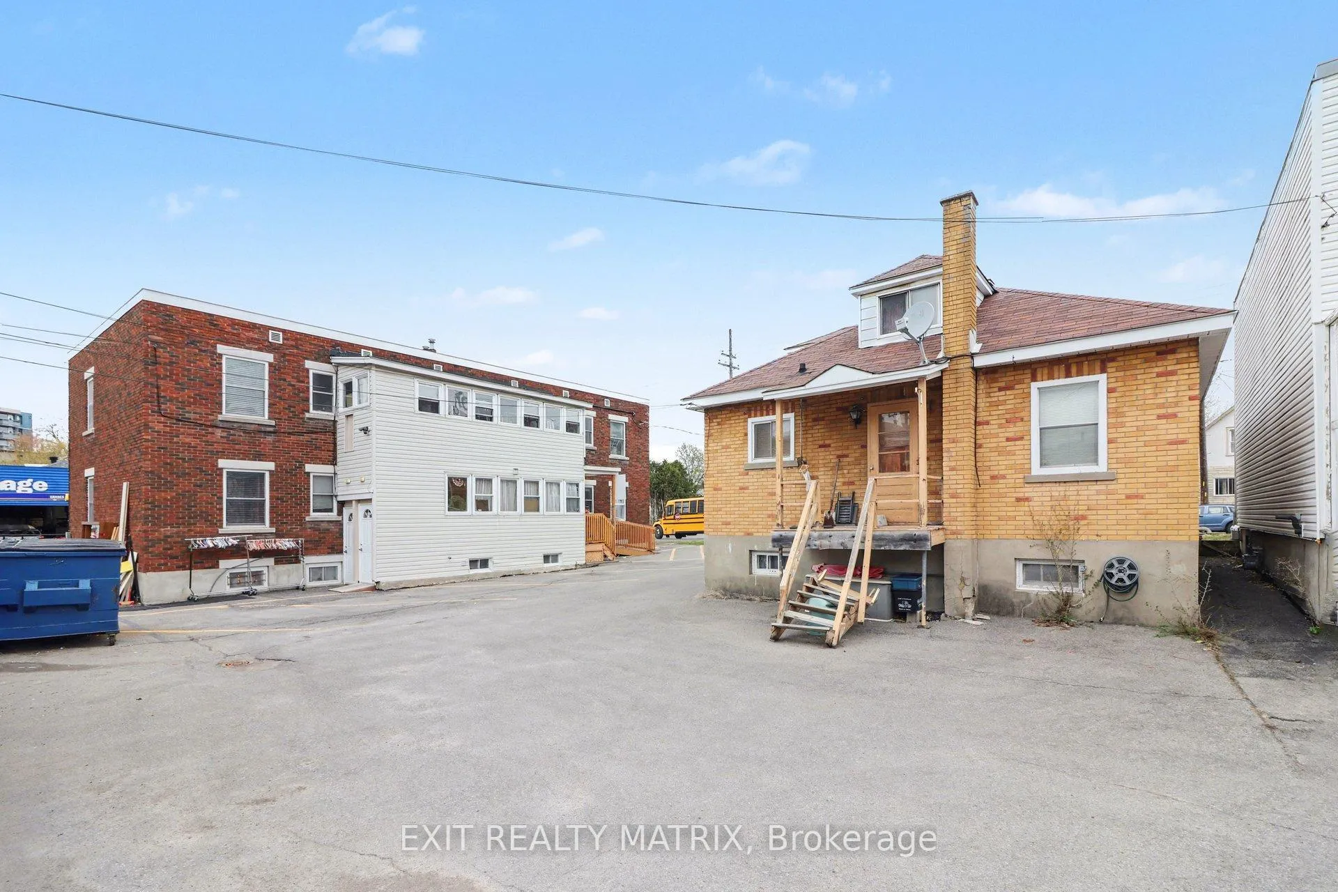 Photo 2 of 314 Montfort Street, Ottawa, Vanier — HOMEH