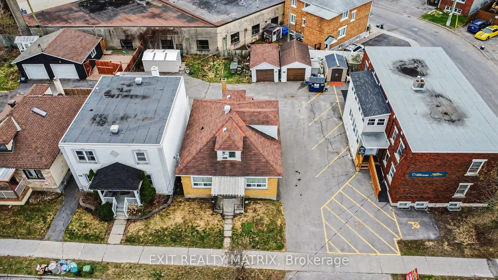 Photo 7 of 314 Montfort Street, Ottawa, Vanier — HOMEH