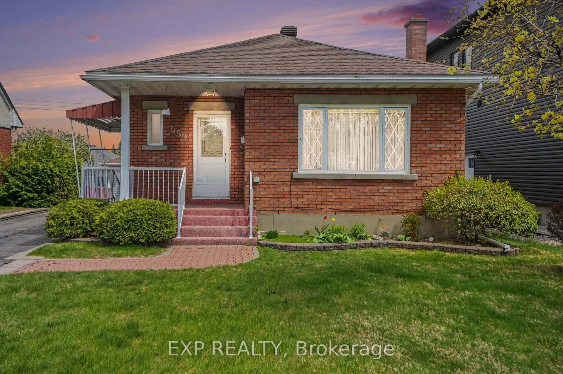 Photo 1 of 959 Beaudry Street, Ottawa, Overbrook/Castle Heights — HOMEH