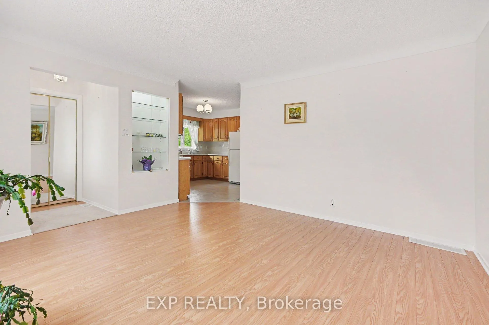 Photo 9 of 959 Beaudry Street, Ottawa, Overbrook/Castle Heights — HOMEH