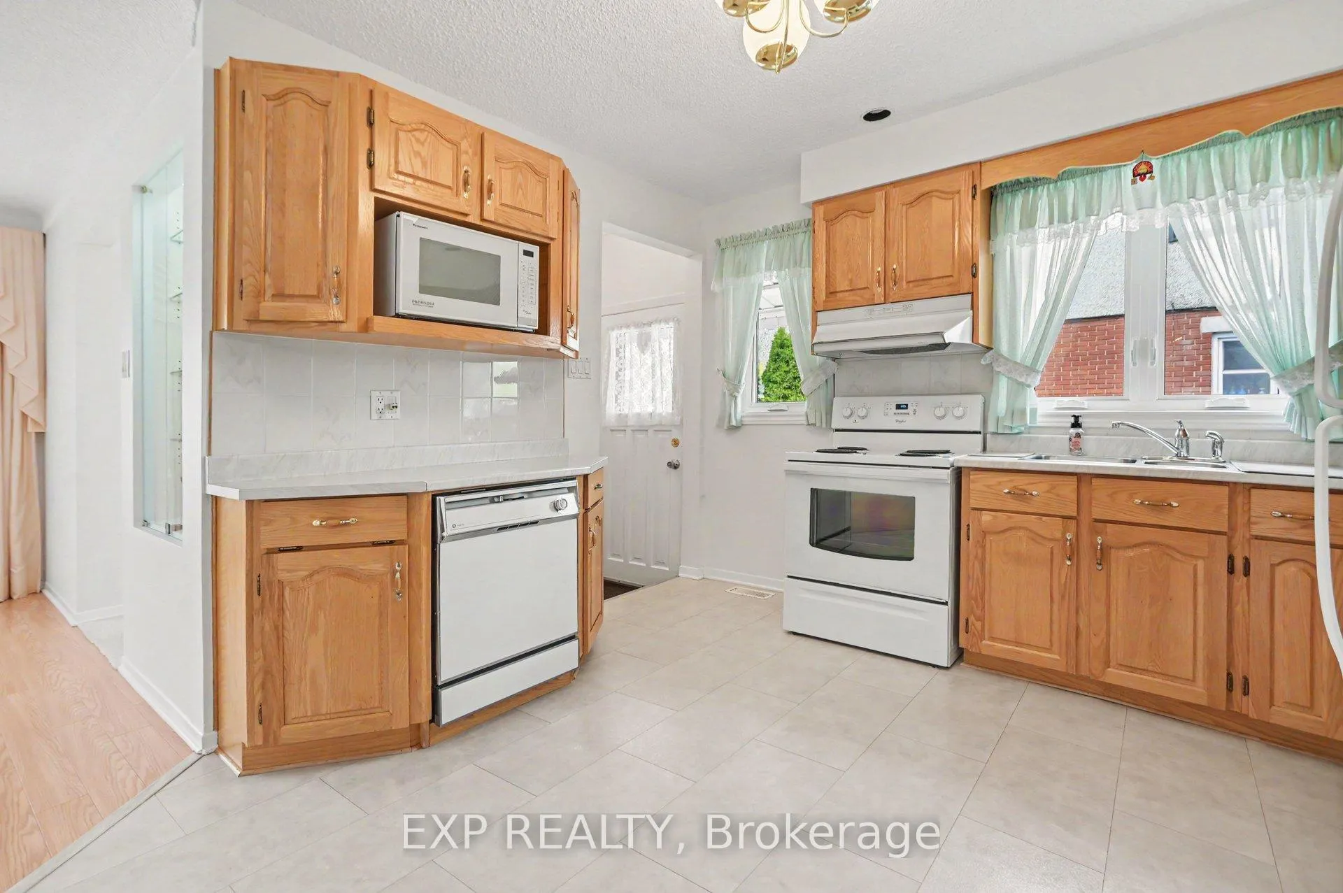 Photo 15 of 959 Beaudry Street, Ottawa, Overbrook/Castle Heights — HOMEH