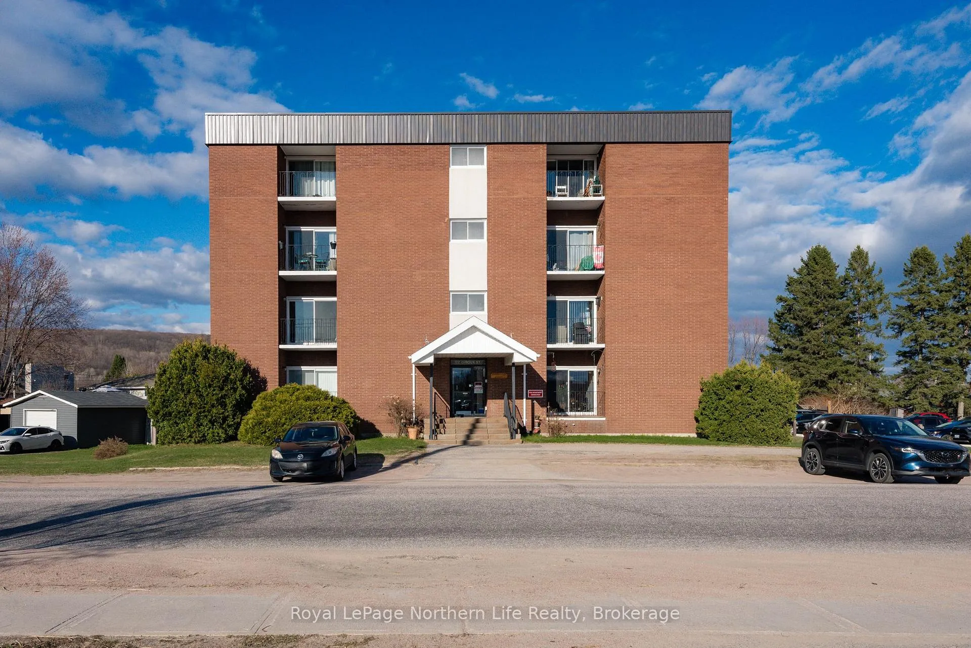 Front of Unit 203, 122 Giroux Street