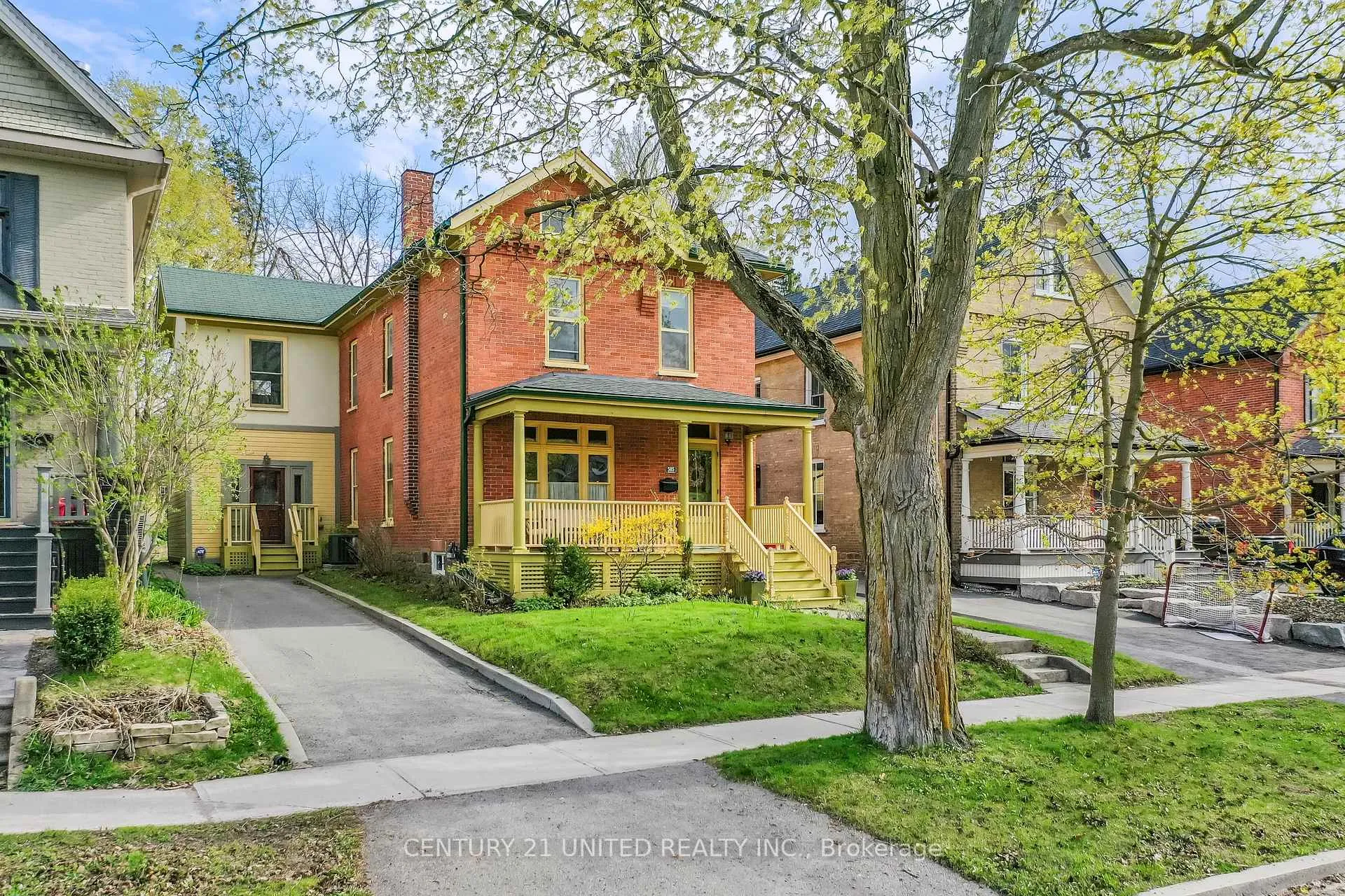Photo 1 of 585 Homewood Avenue, Peterborough, Town Ward 3 — HOMEH