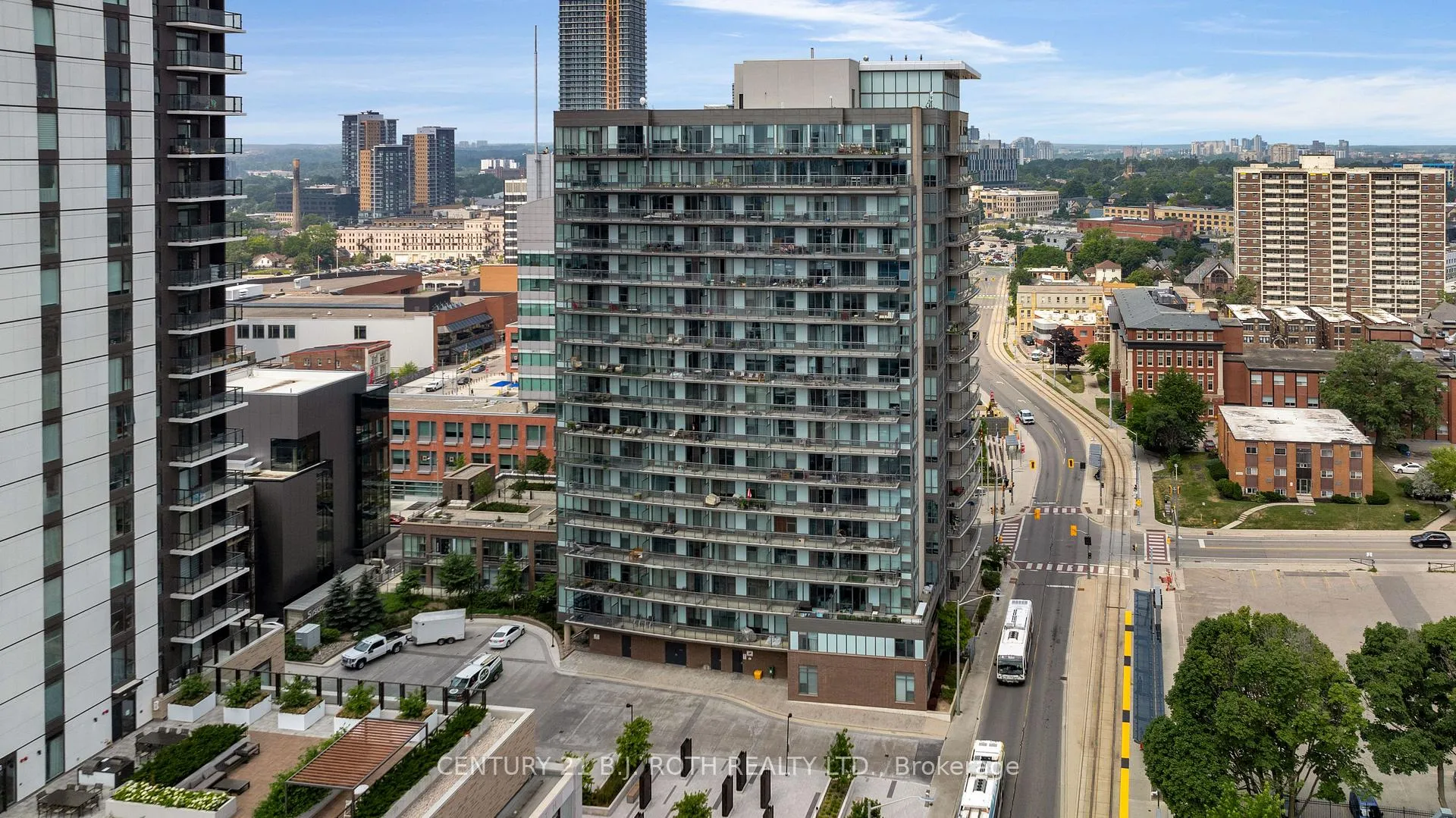 Photo 2 of Unit 1507, 85 Duke Street W, Kitchener — HOMEH