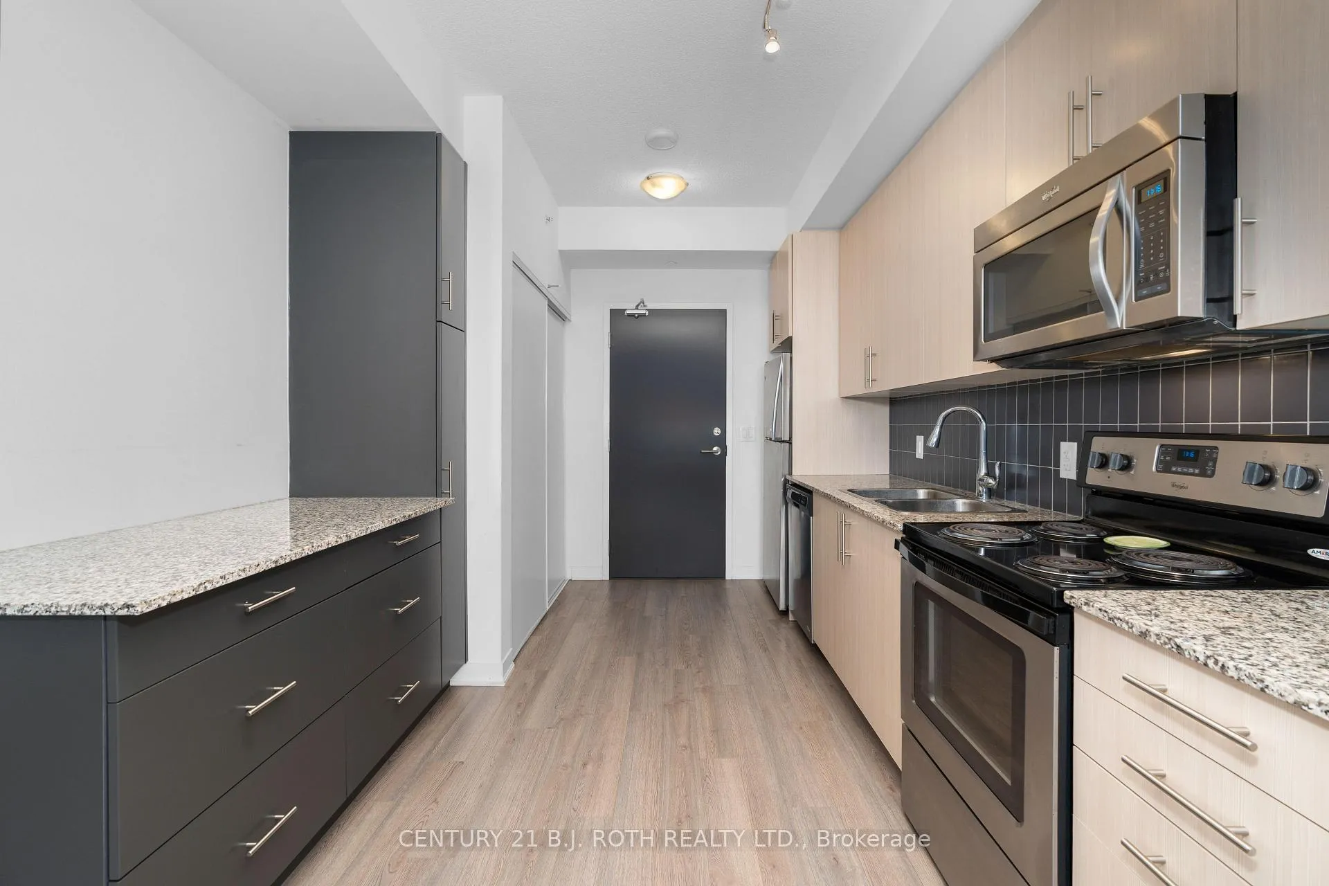 Photo 4 of Unit 1507, 85 Duke Street W, Kitchener — HOMEH