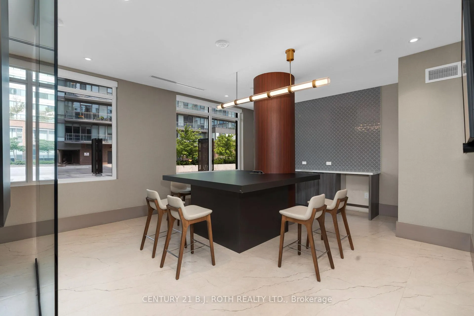 Photo 32 of Unit 1507, 85 Duke Street W, Kitchener — HOMEH