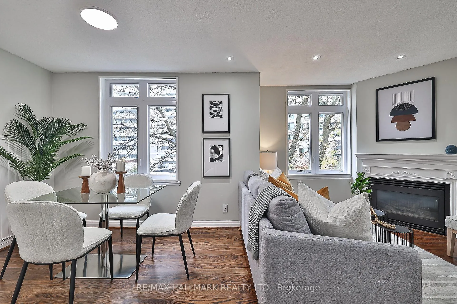 Photo 4 of Unit 15, 83 Lillian Street, Toronto, Mount Pleasant West — HOMEH