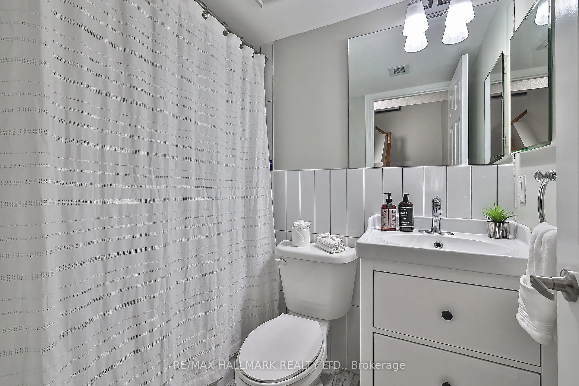Photo 13 of Unit 15, 83 Lillian Street, Toronto, Mount Pleasant West — HOMEH