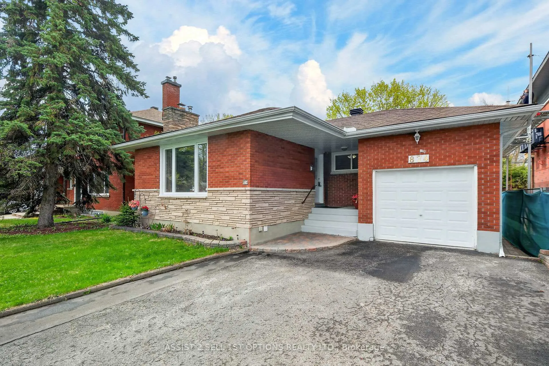 Photo 1 of 874 Riddell Avenue N, Ottawa, McKellar Heights/Glabar Park — HOMEH