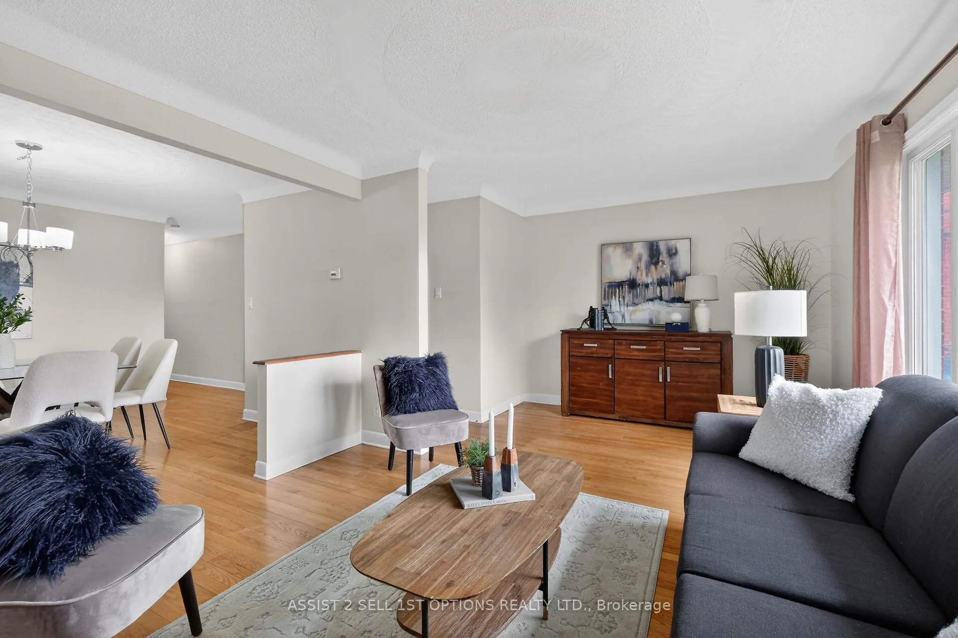 Photo 7 of 874 Riddell Avenue N, Ottawa, McKellar Heights/Glabar Park — HOMEH