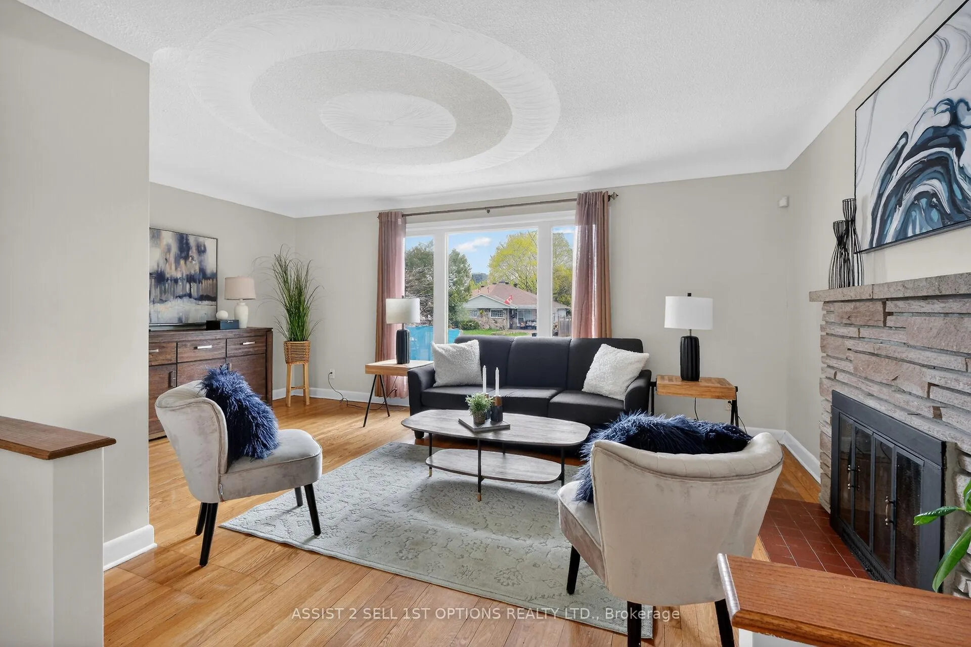 Photo 8 of 874 Riddell Avenue N, Ottawa, McKellar Heights/Glabar Park — HOMEH