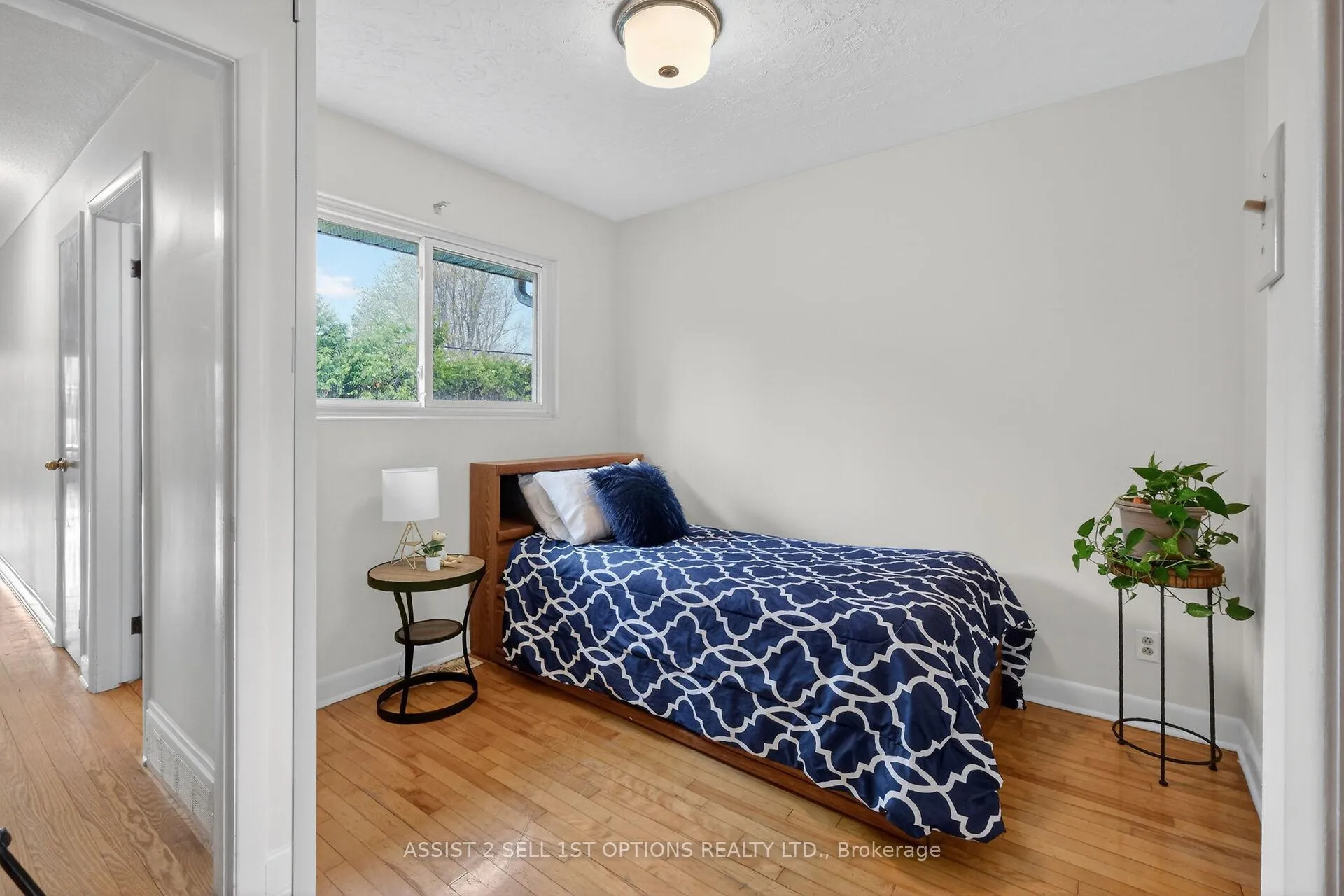 Photo 18 of 874 Riddell Avenue N, Ottawa, McKellar Heights/Glabar Park — HOMEH