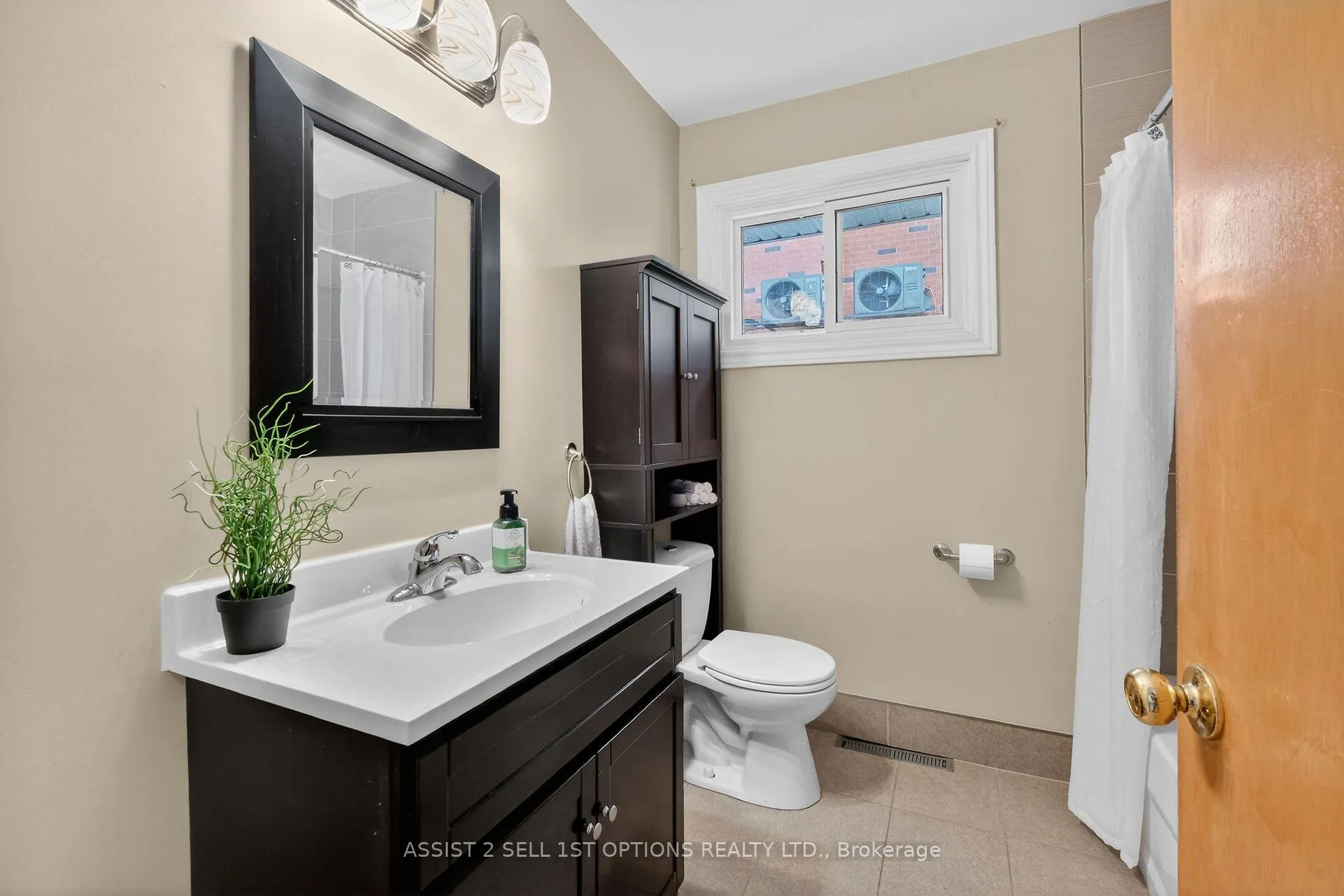 Photo 21 of 874 Riddell Avenue N, Ottawa, McKellar Heights/Glabar Park — HOMEH