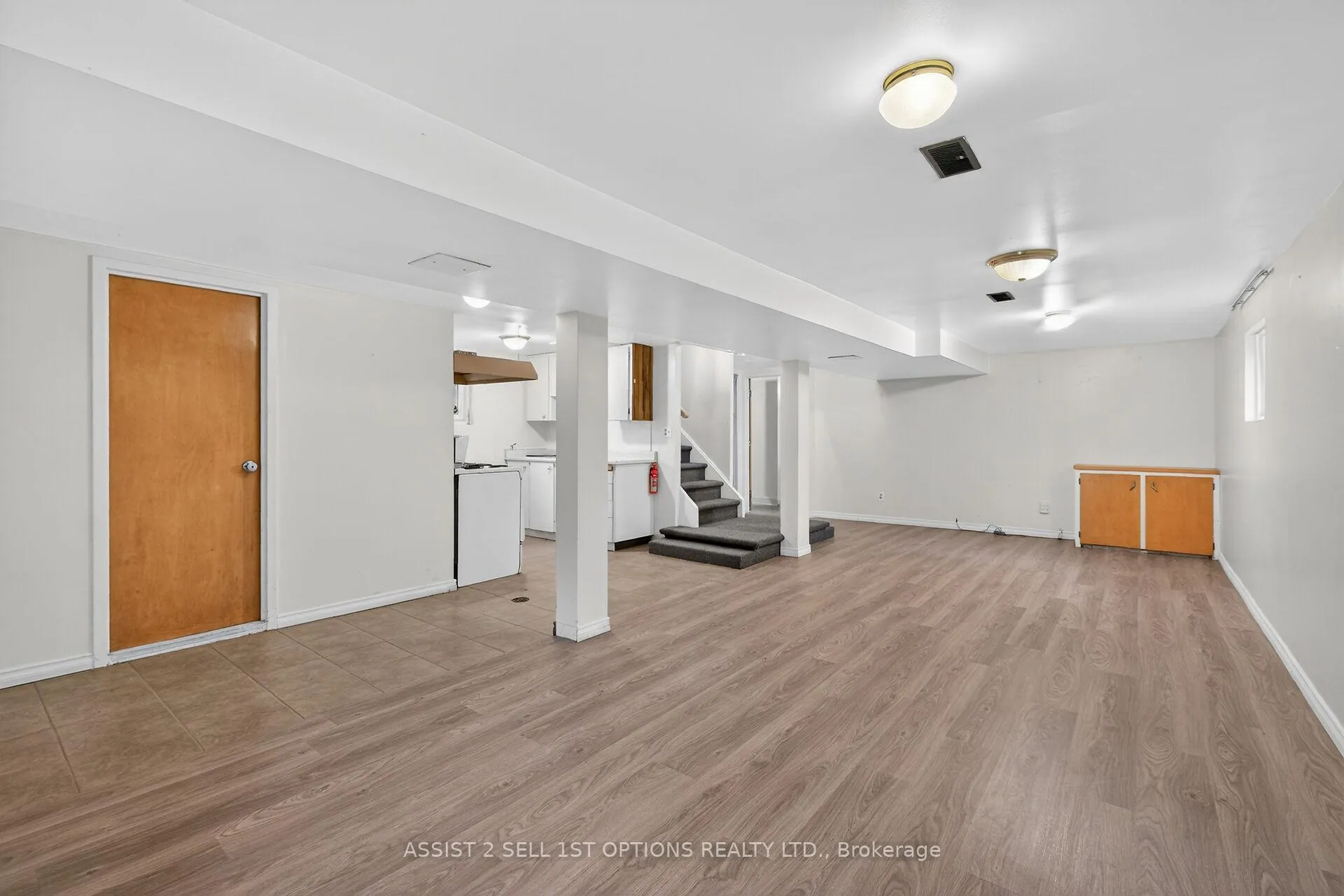 Photo 23 of 874 Riddell Avenue N, Ottawa, McKellar Heights/Glabar Park — HOMEH