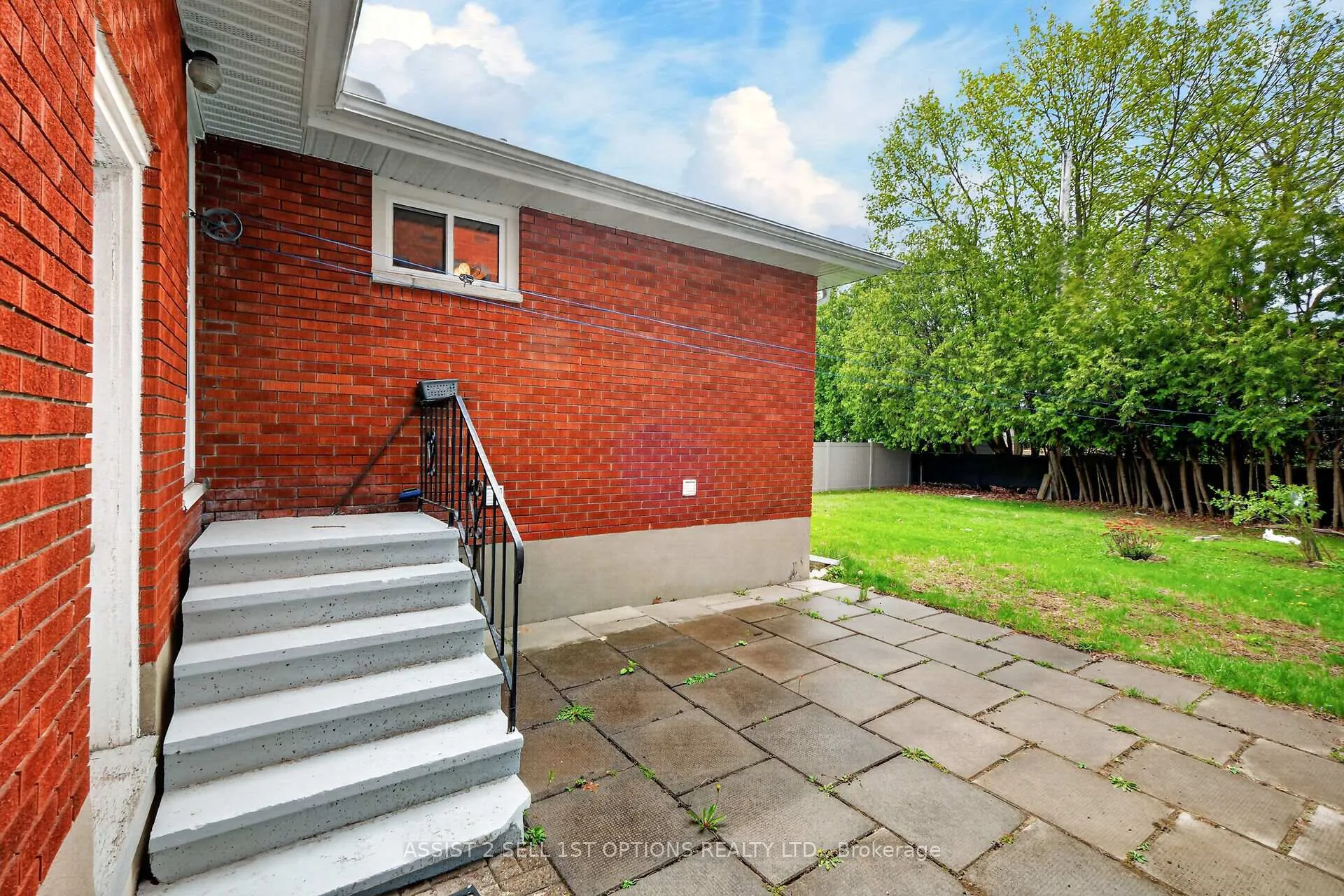 Photo 28 of 874 Riddell Avenue N, Ottawa, McKellar Heights/Glabar Park — HOMEH