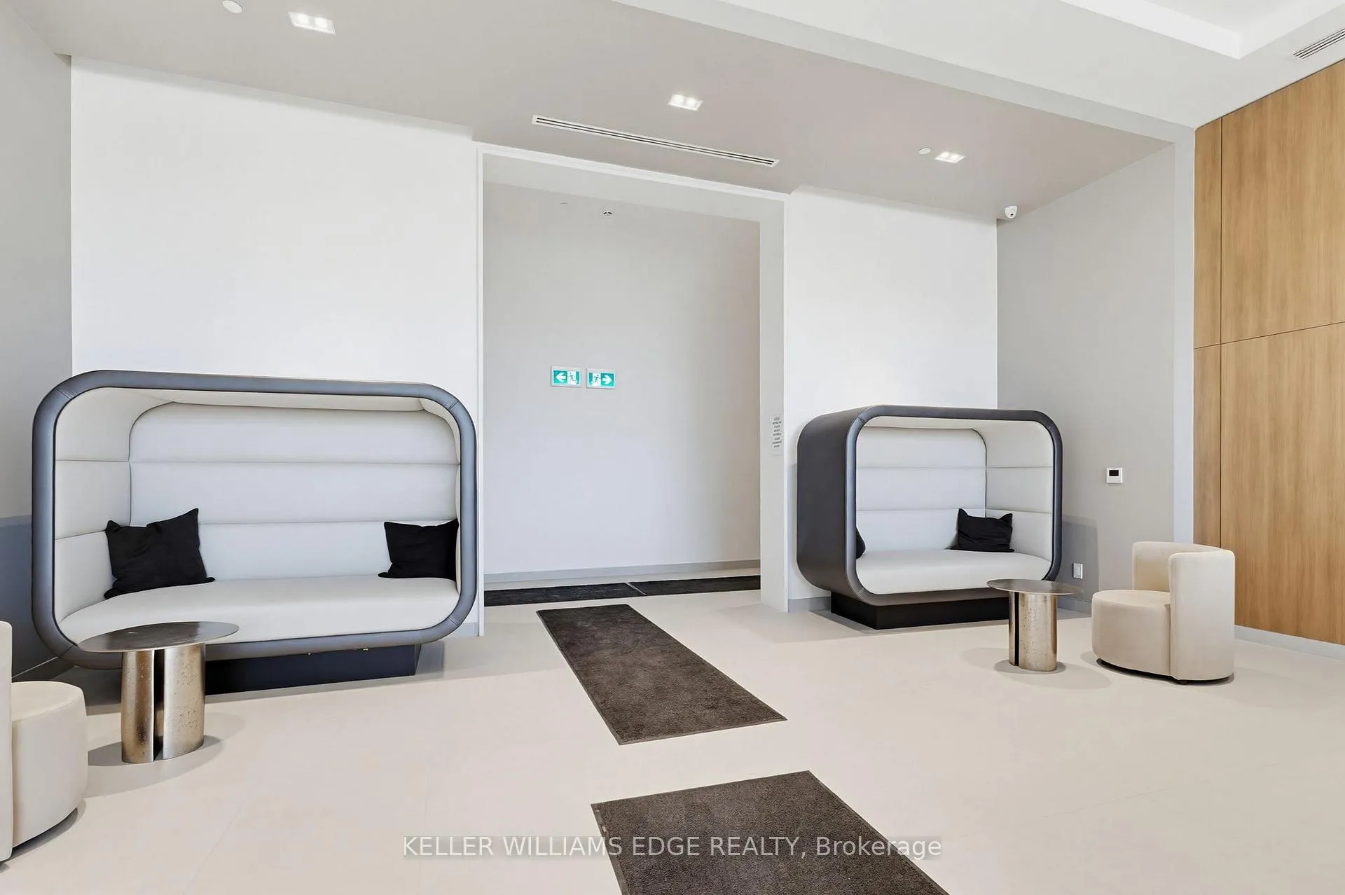 Photo 8 of Unit 1703, 2075 Lakeshore Road, Burlington, Brant — HOMEH