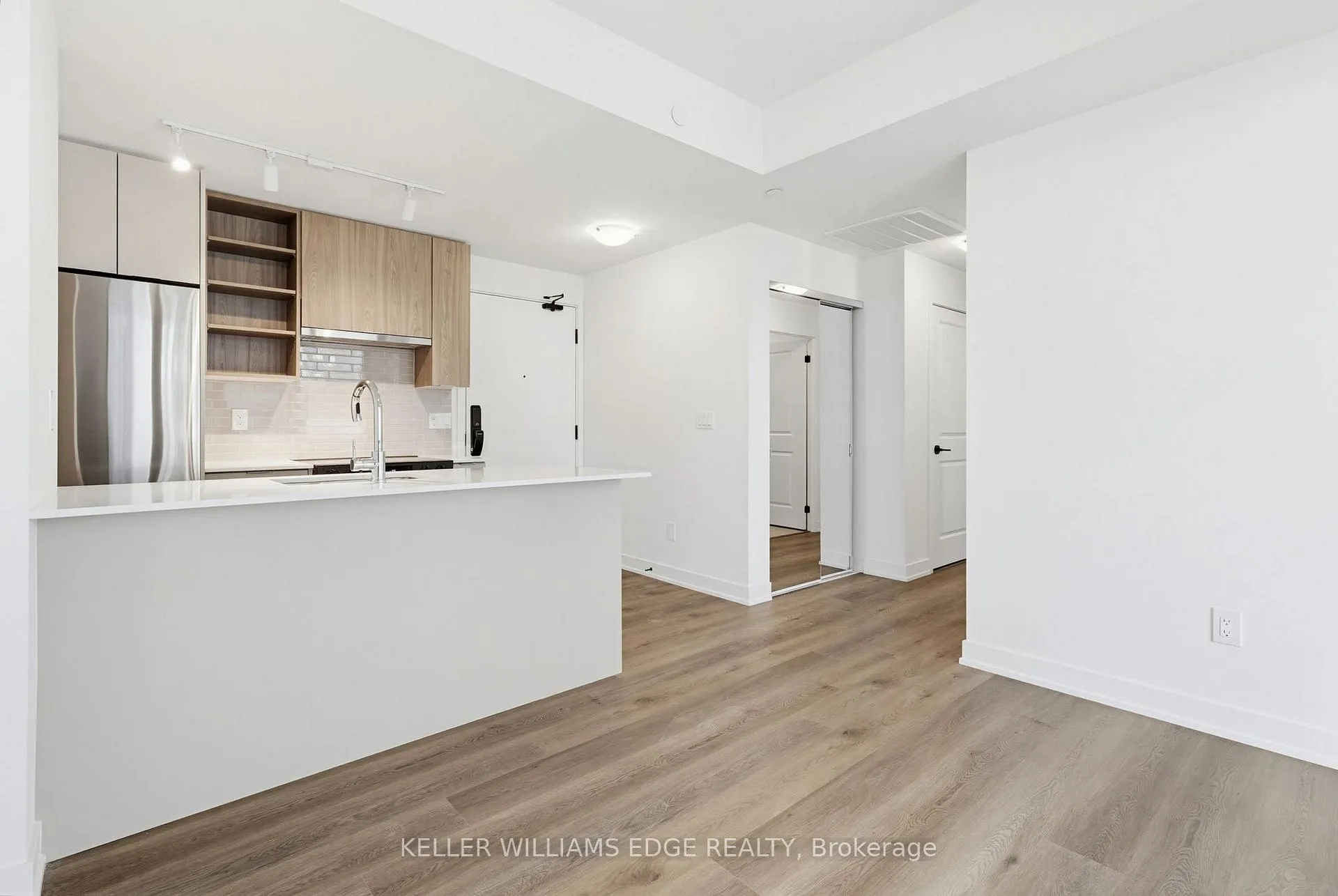 Photo 18 of Unit 1703, 2075 Lakeshore Road, Burlington, Brant — HOMEH