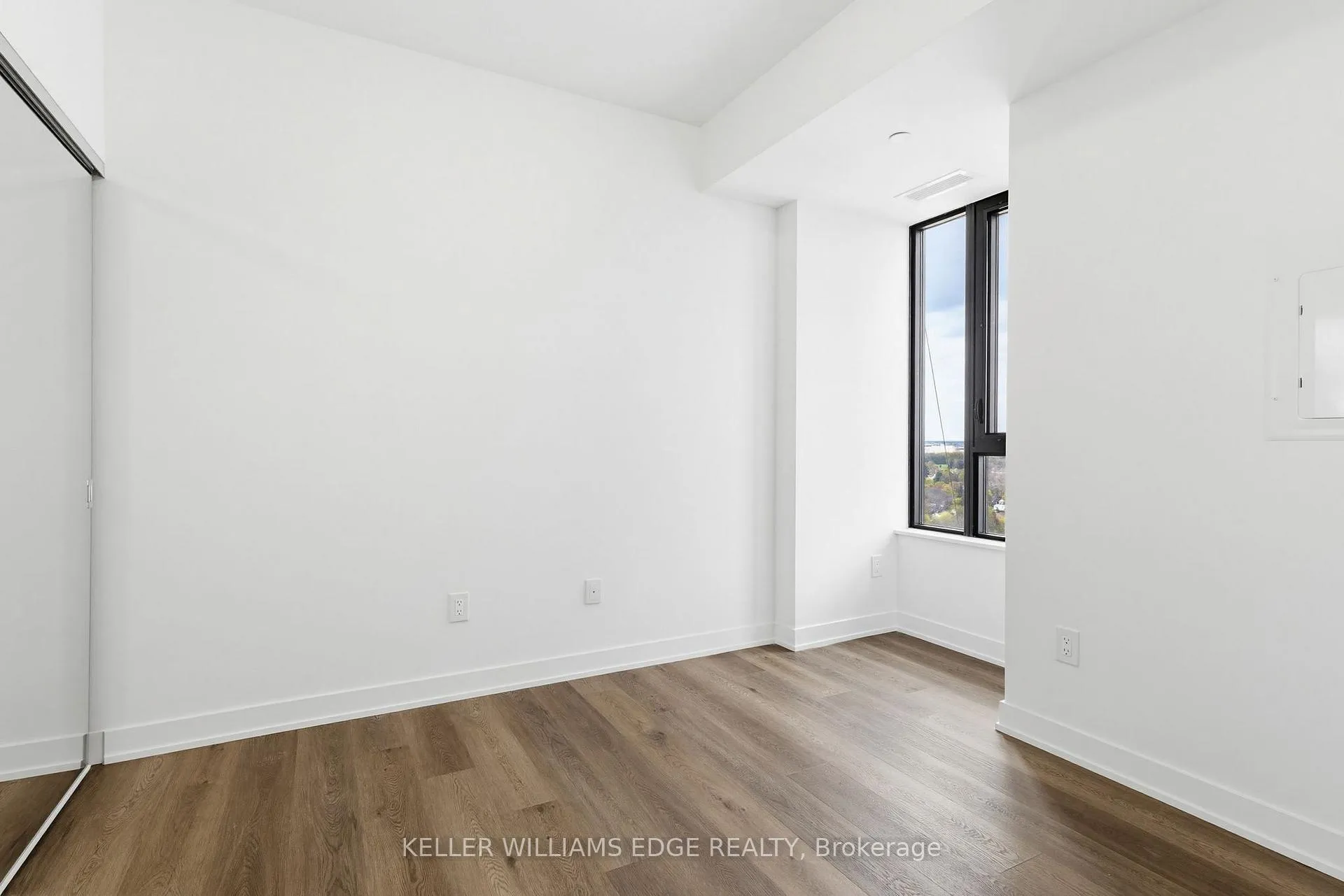 Photo 23 of Unit 1703, 2075 Lakeshore Road, Burlington, Brant — HOMEH