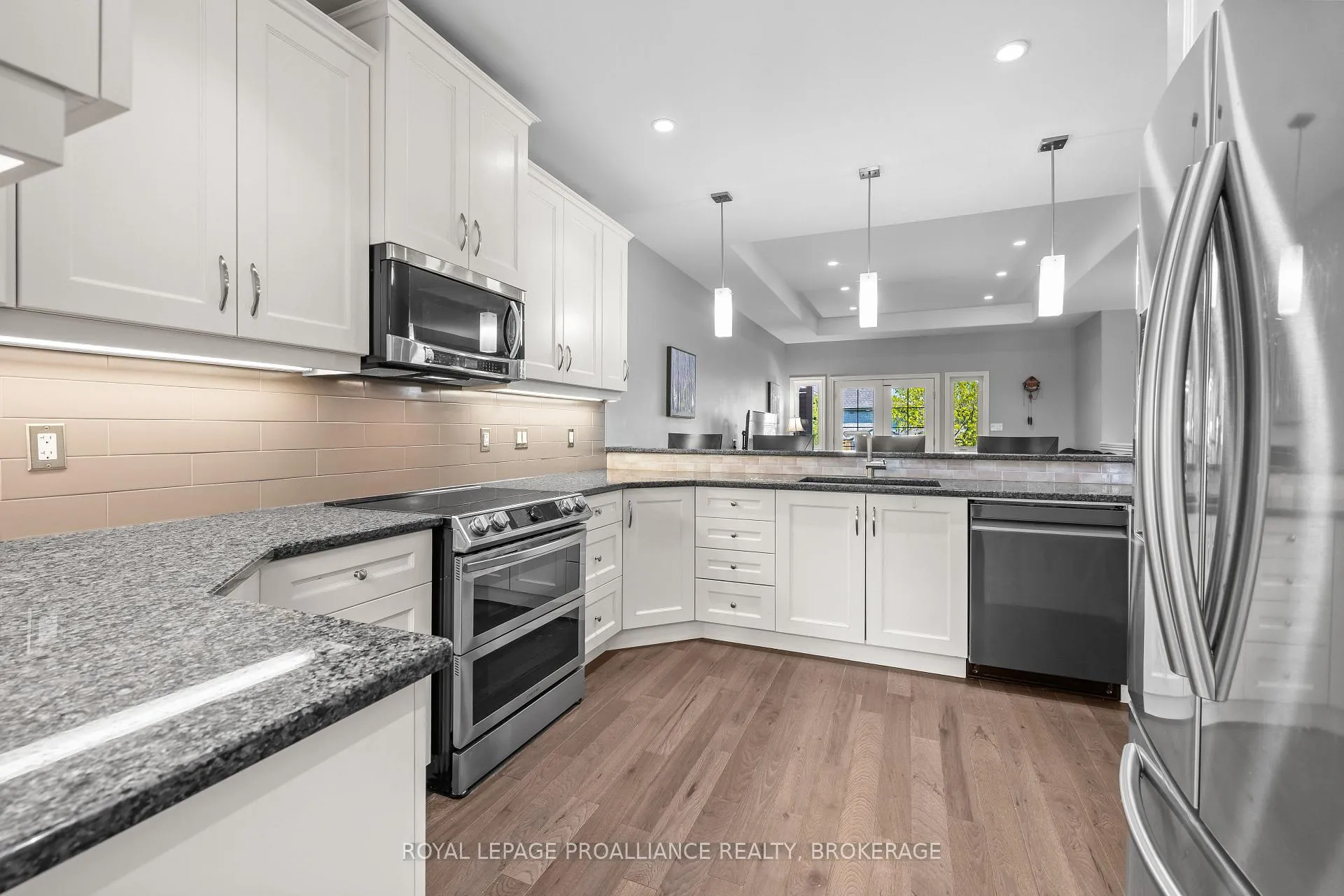 Photo 8 of 812 Augusta Drive, Kingston, City Northwest — HOMEH