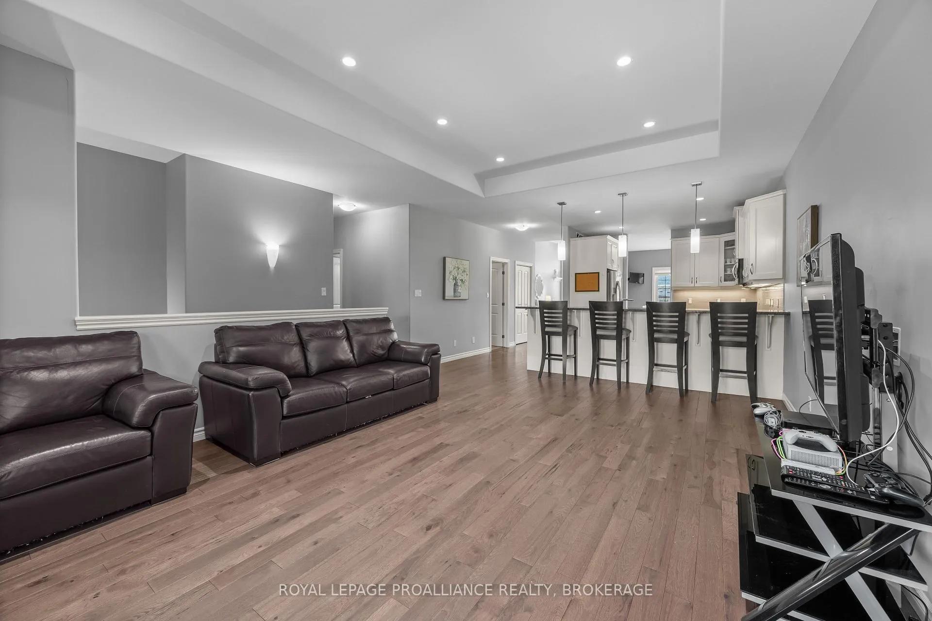 Photo 15 of 812 Augusta Drive, Kingston, City Northwest — HOMEH