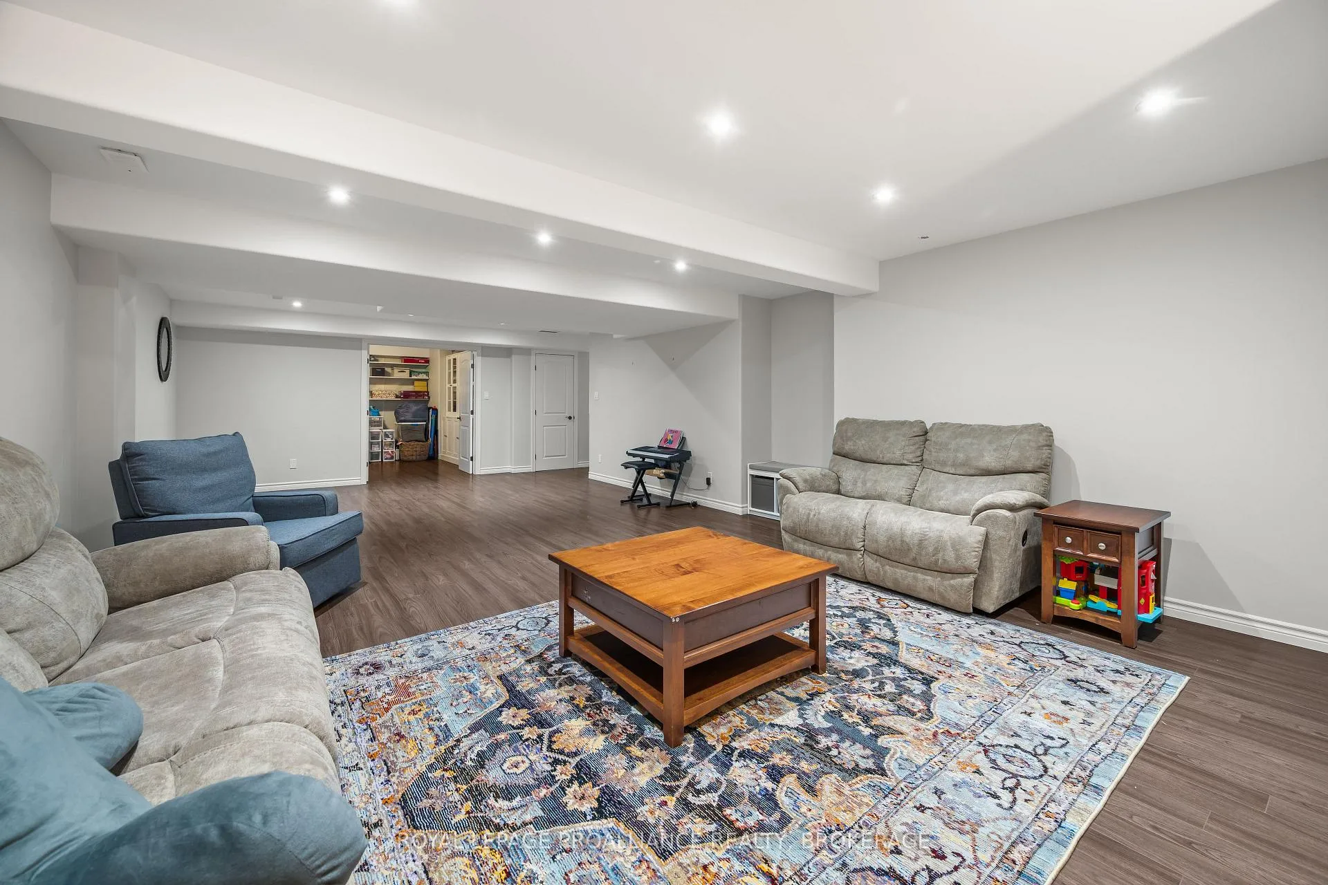 Photo 37 of 812 Augusta Drive, Kingston, City Northwest — HOMEH