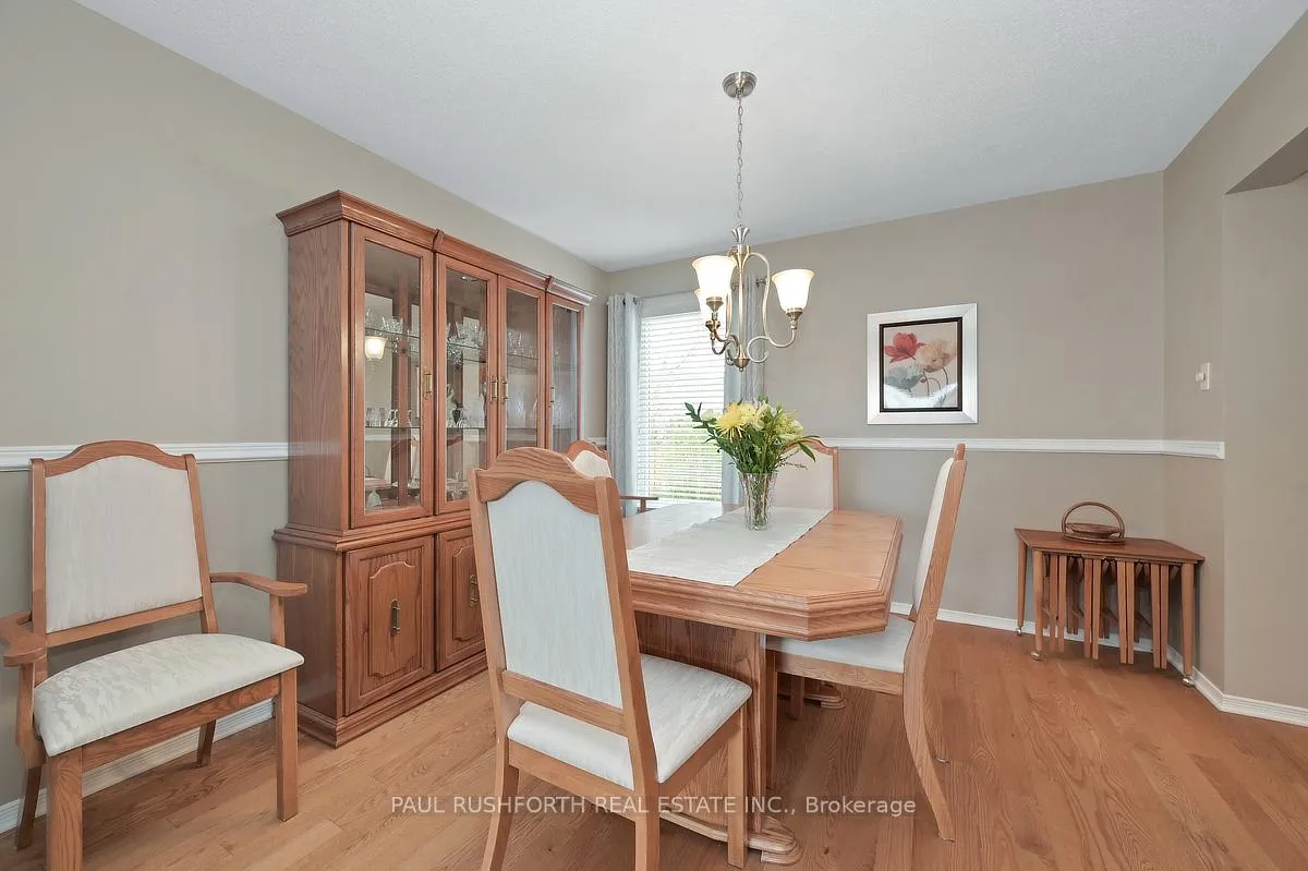 Photo 12 of 1377 Caravel Crescent, Ottawa, Bilberry Creek/Queenswood Heights — HOMEH