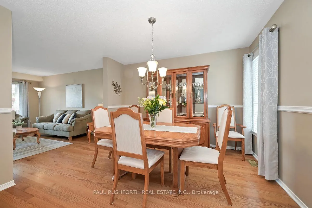 Photo 13 of 1377 Caravel Crescent, Ottawa, Bilberry Creek/Queenswood Heights — HOMEH