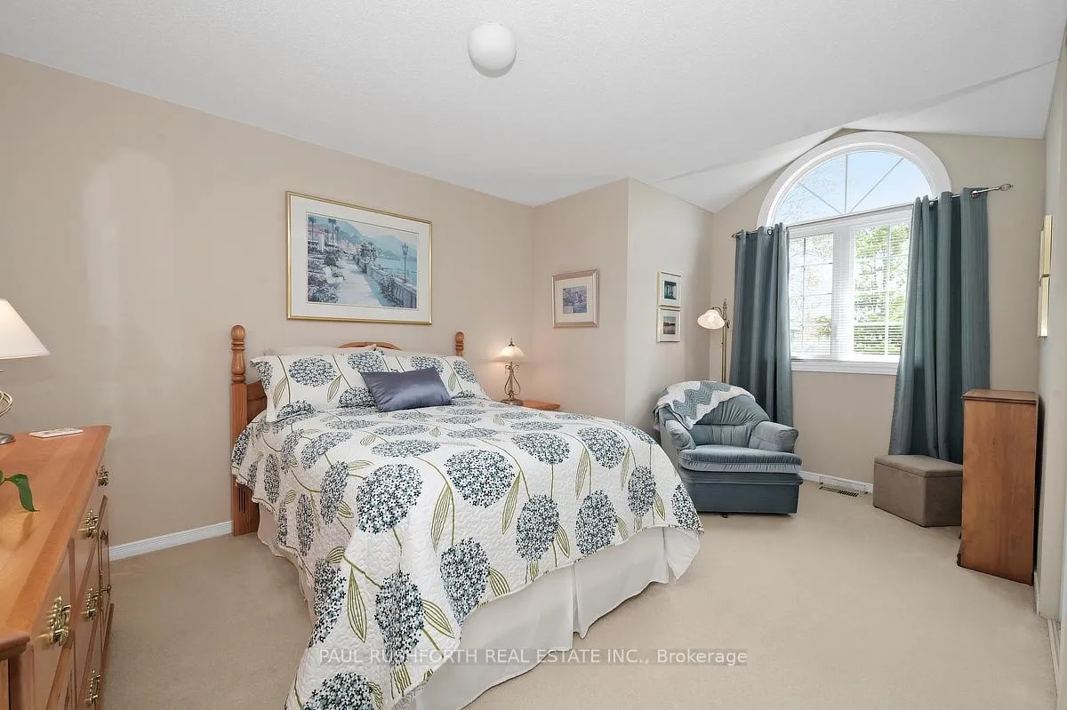 Photo 26 of 1377 Caravel Crescent, Ottawa, Bilberry Creek/Queenswood Heights — HOMEH
