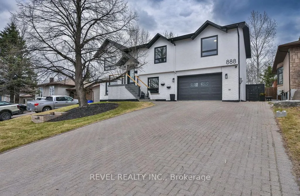 Photo 2 of 888 Reg Pope Boulevard, Timmins, TNW - Vic Heights — HOMEH