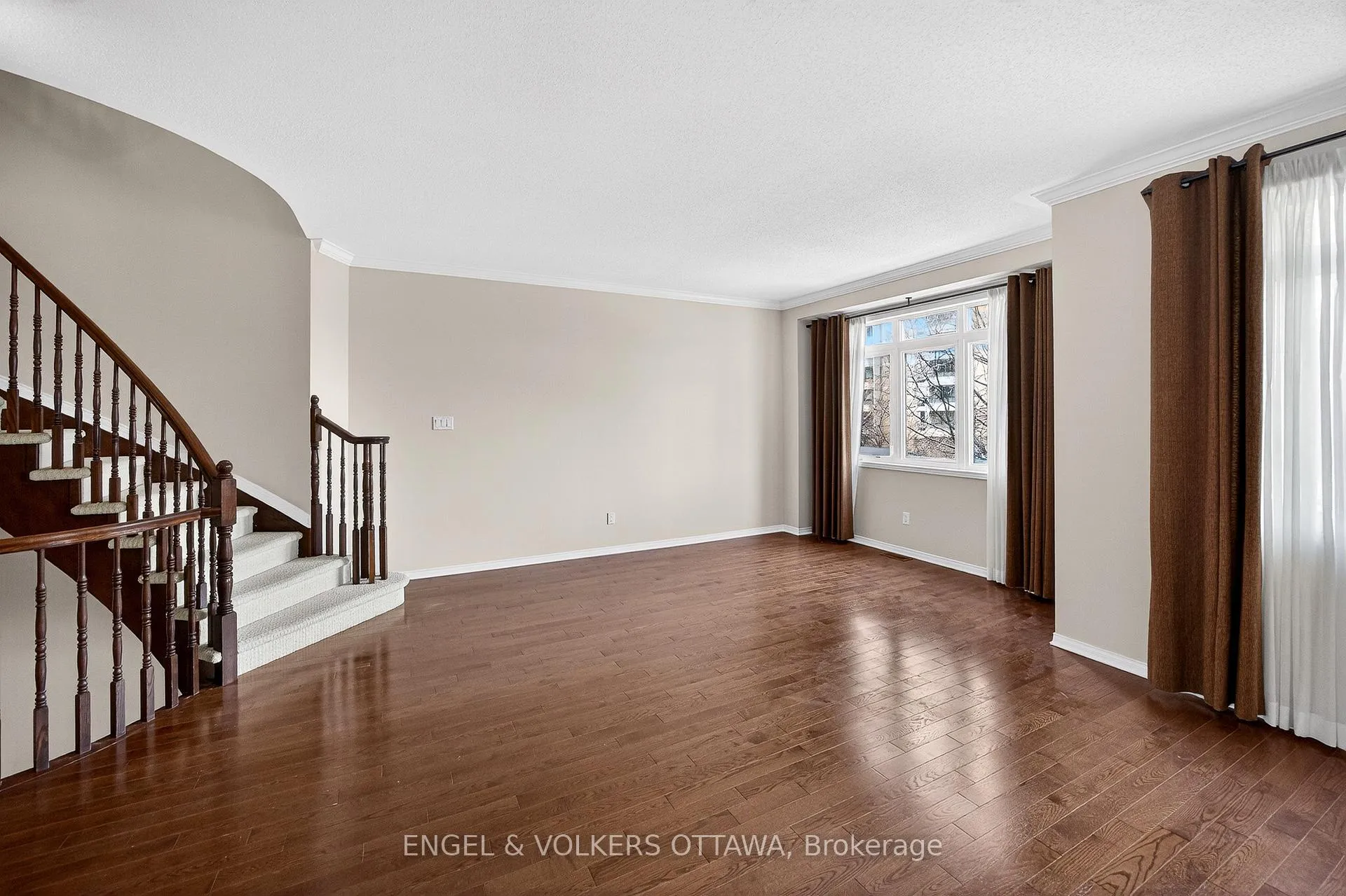 Photo 13 of 180 Lanark Avenue, Ottawa, Westboro North — HOMEH