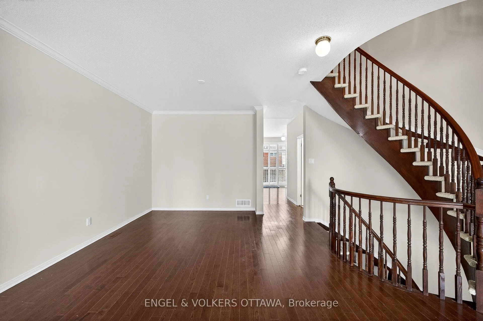 Photo 15 of 180 Lanark Avenue, Ottawa, Westboro North — HOMEH
